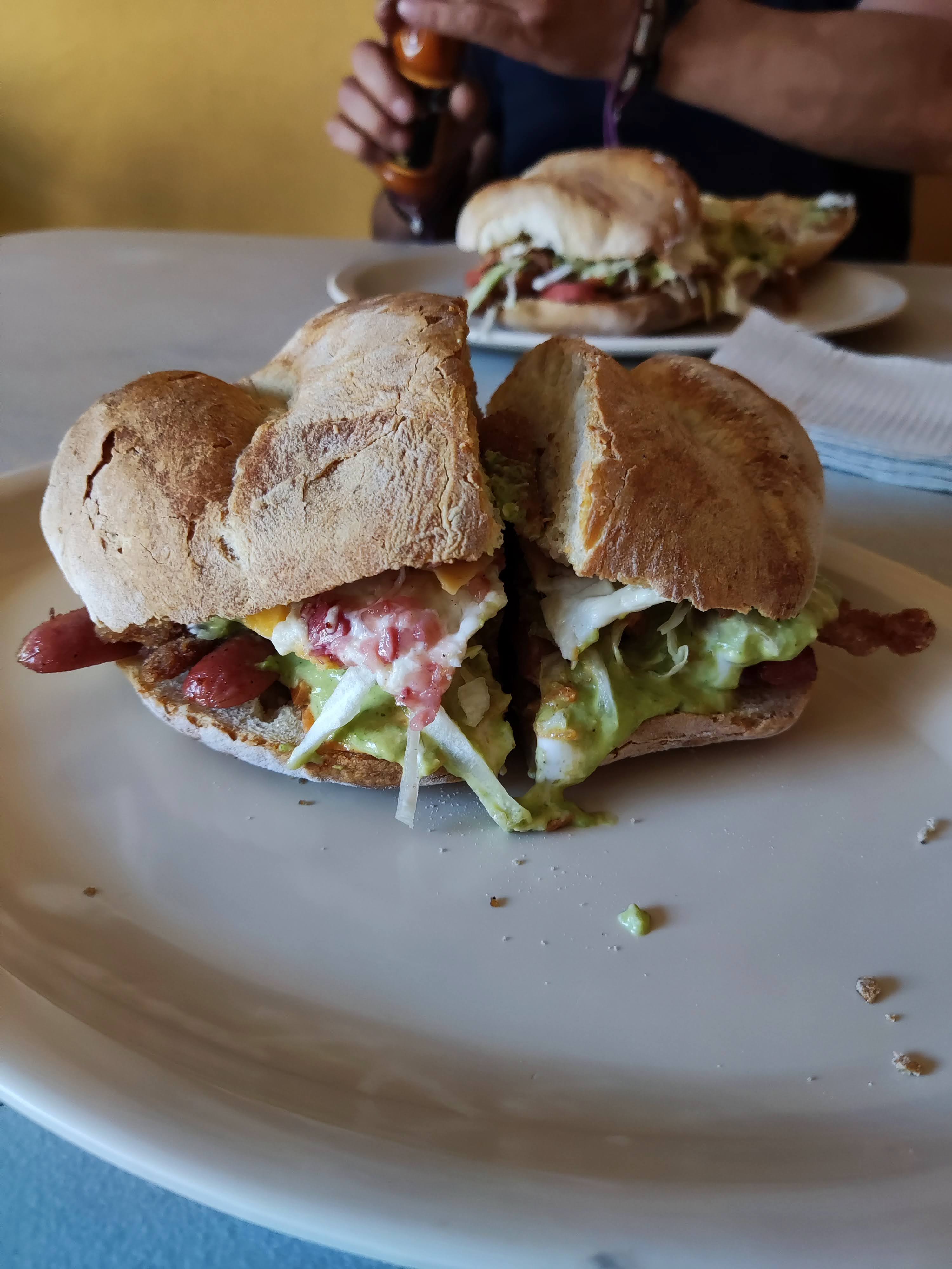 Tortas el 32 1/2 zacapu image 10