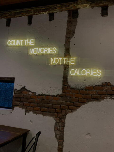 Burger Factory. image 8