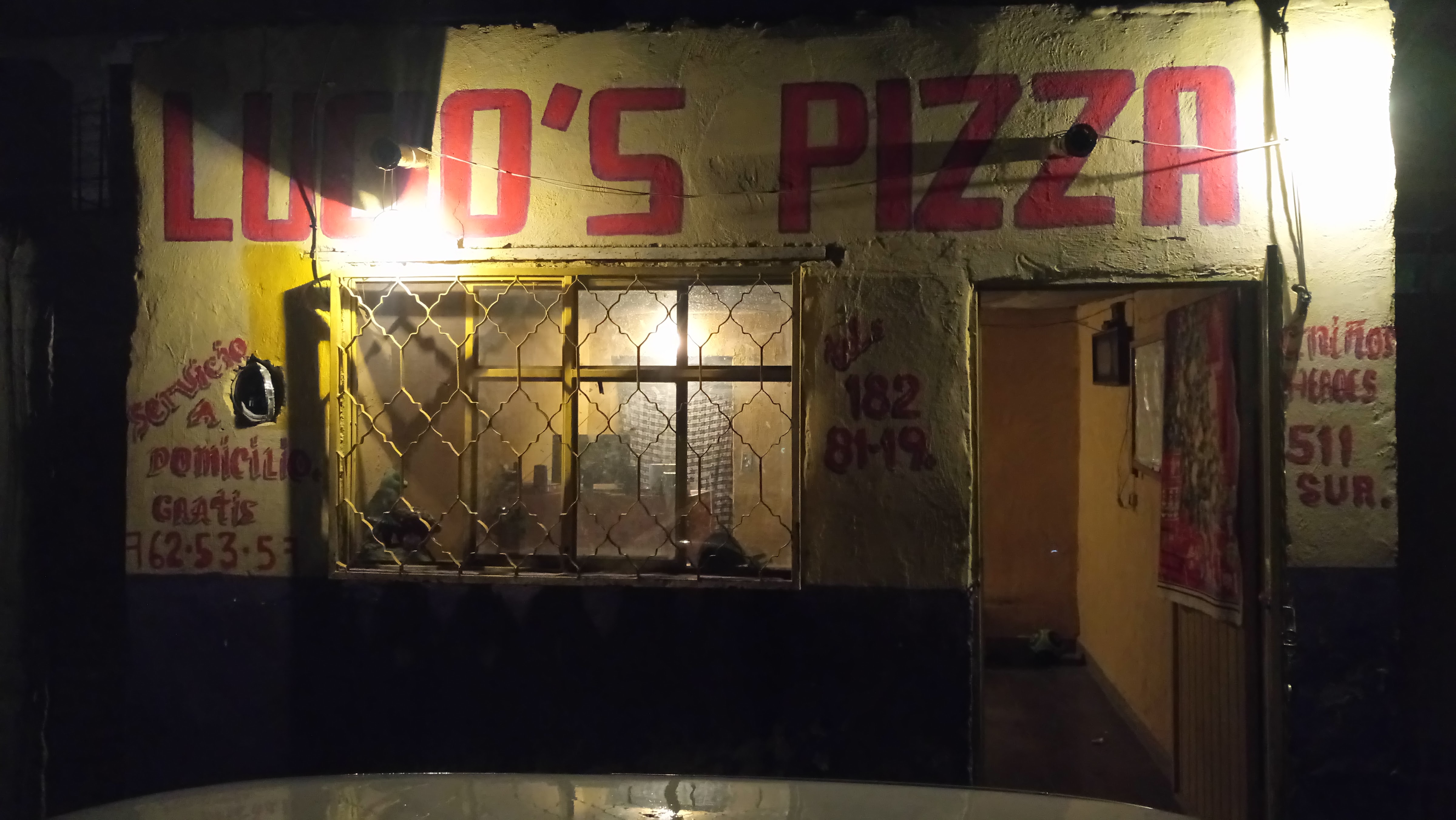 Lucios Pizza image 6