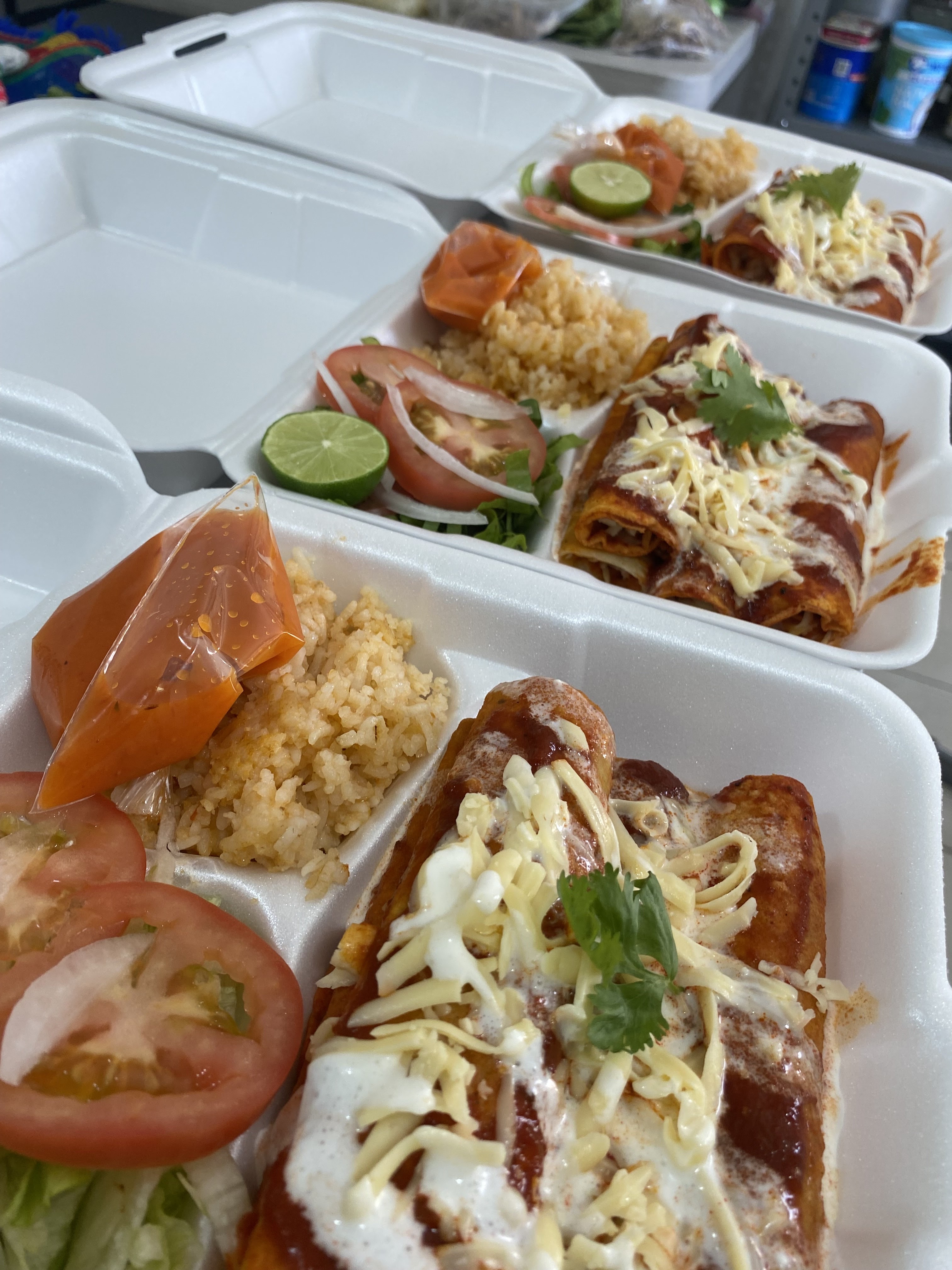 El sazón de Lupita image 1