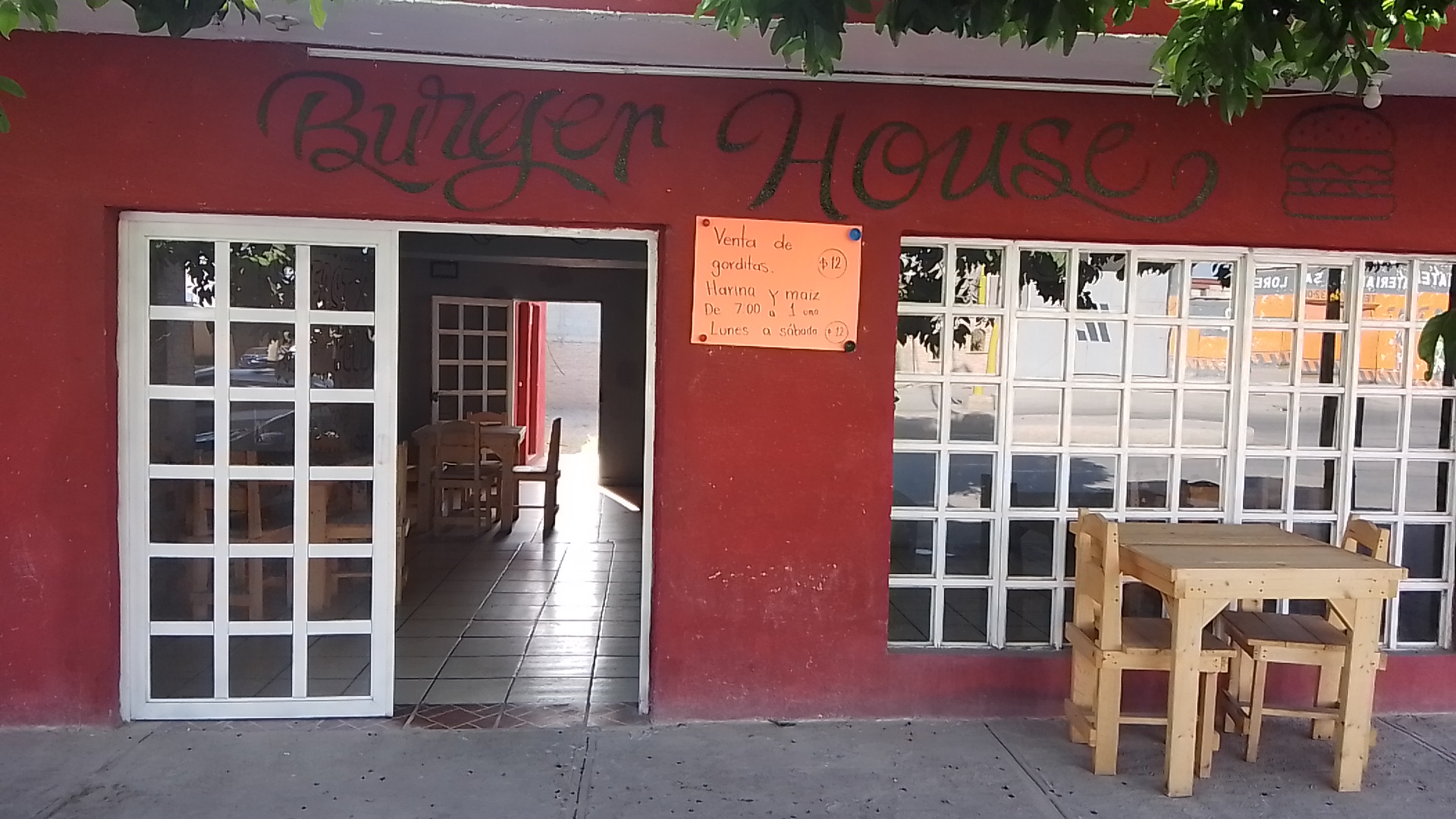 Burger house image 6