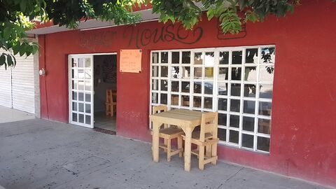 Burger house image 8