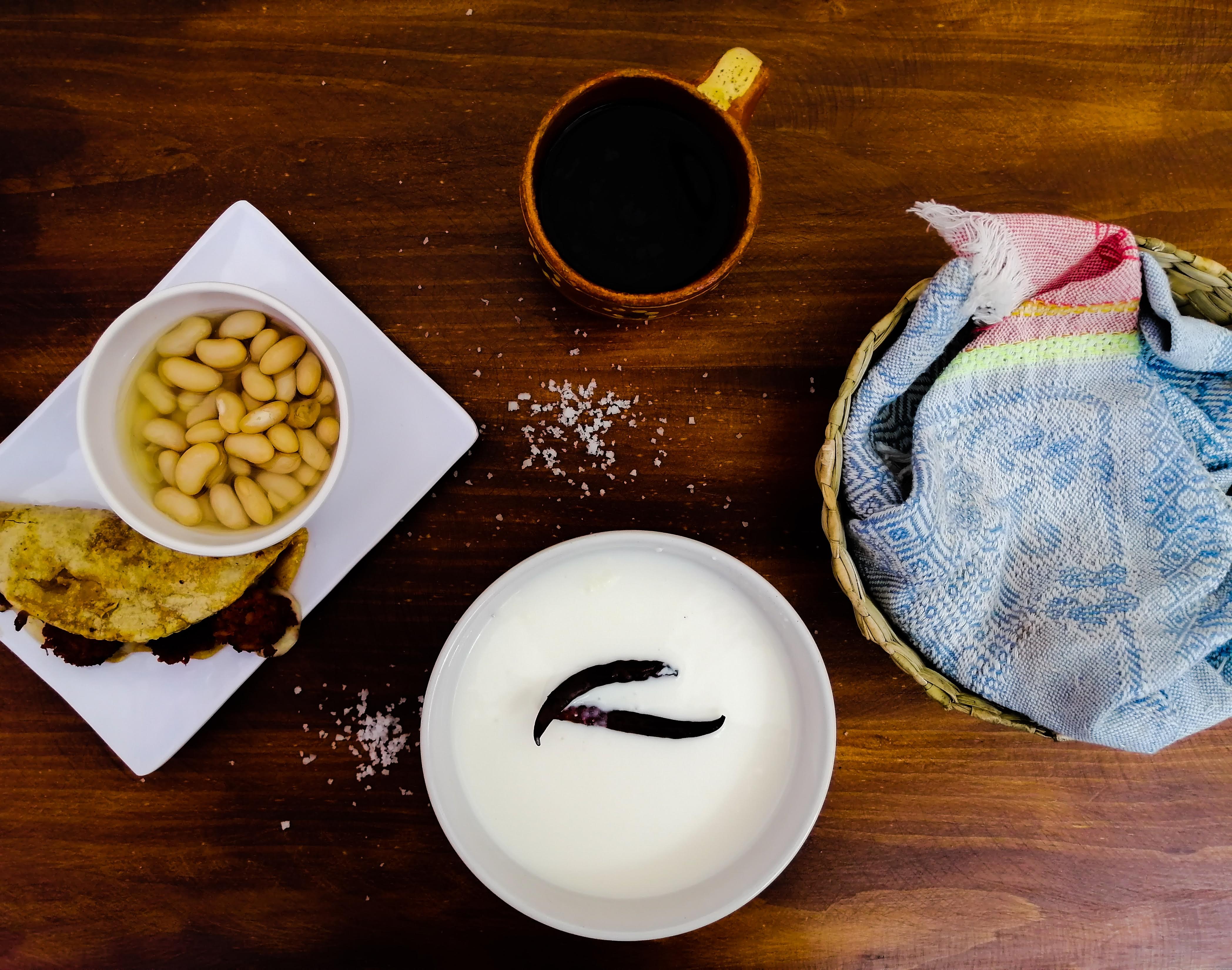 Las Flores restaurante image 10