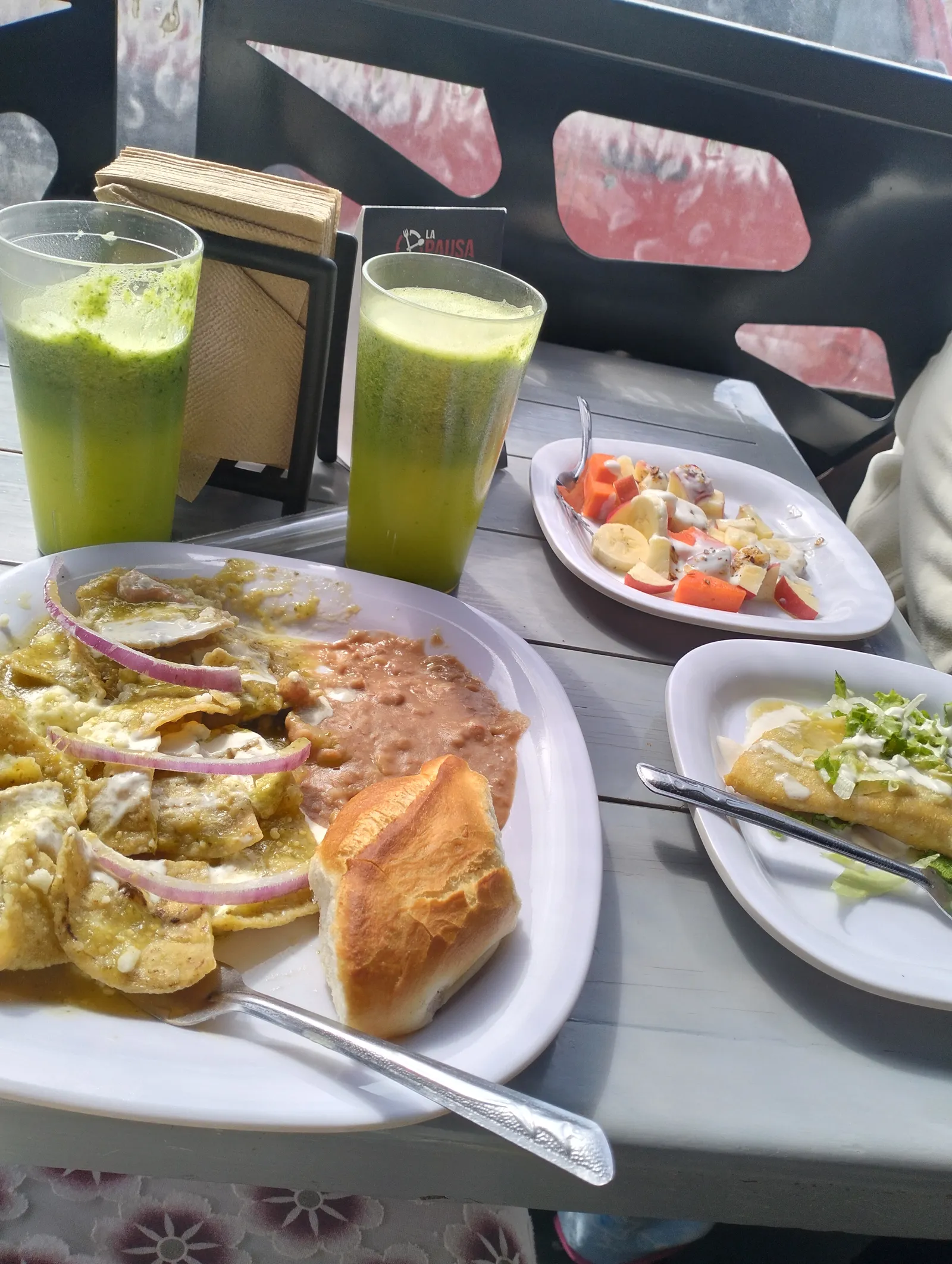 La Pausa Restaurant image 5