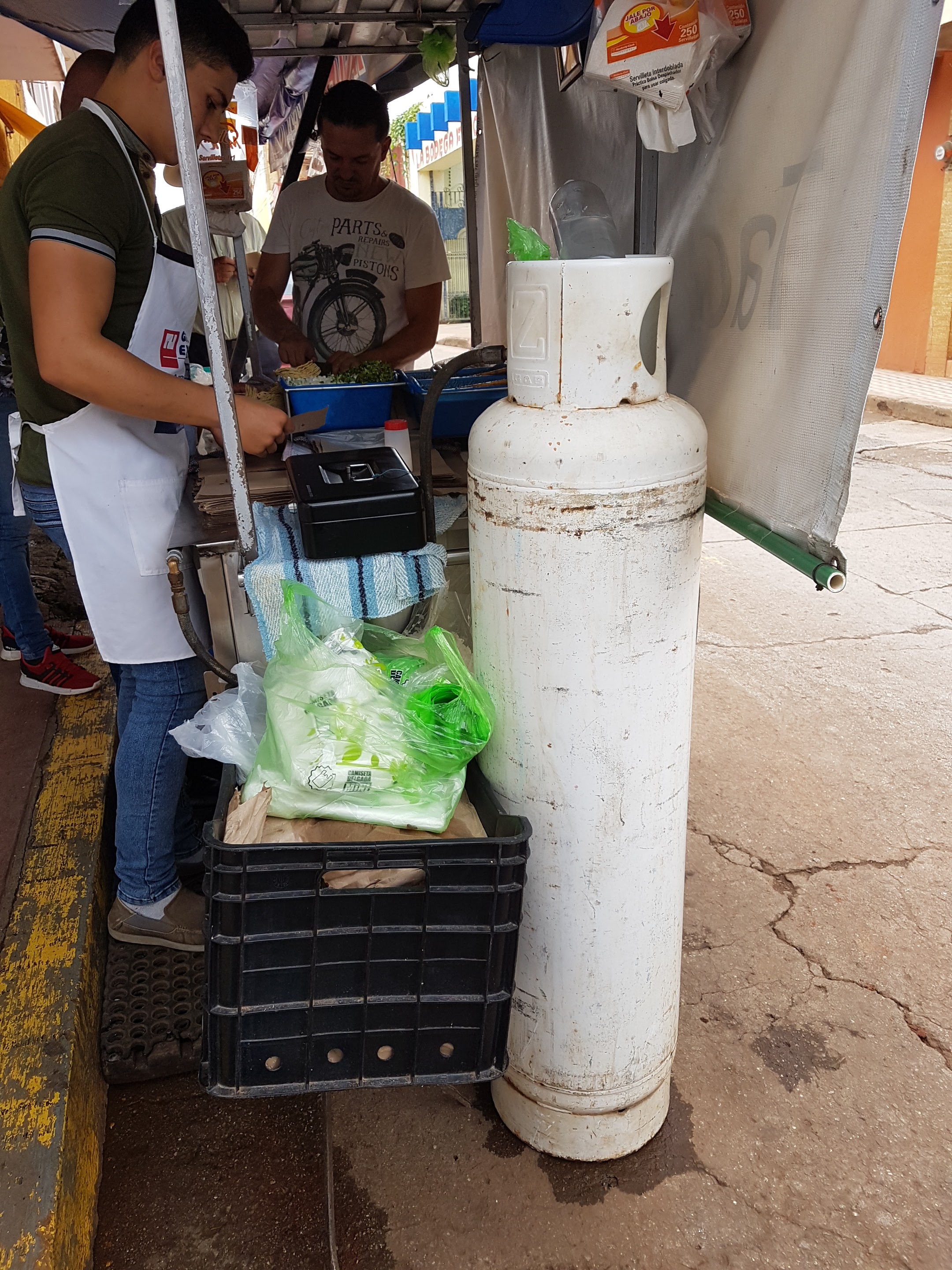 Taquería "El Papelito" image 5