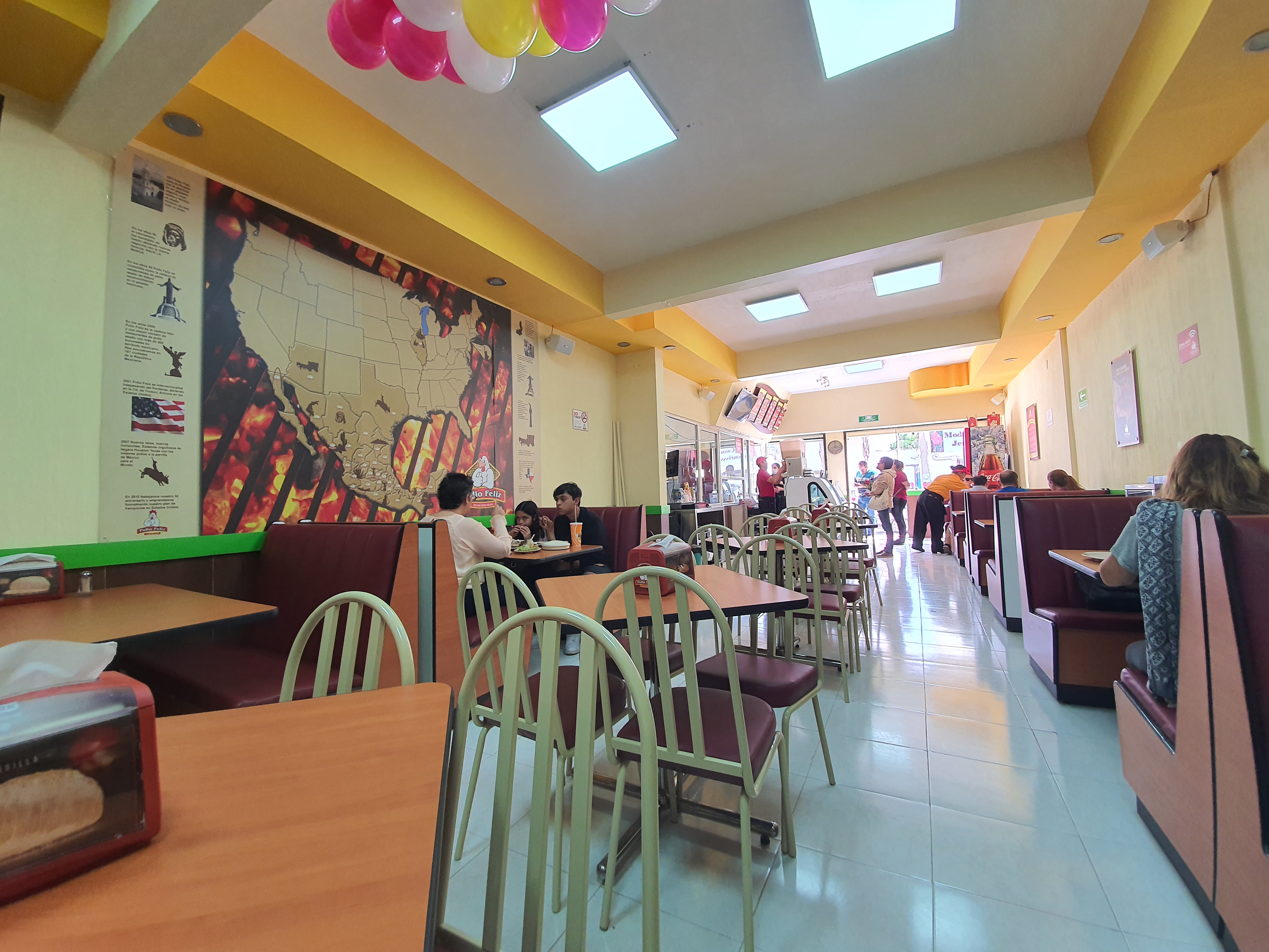 Pollo Feliz Arandas image 7