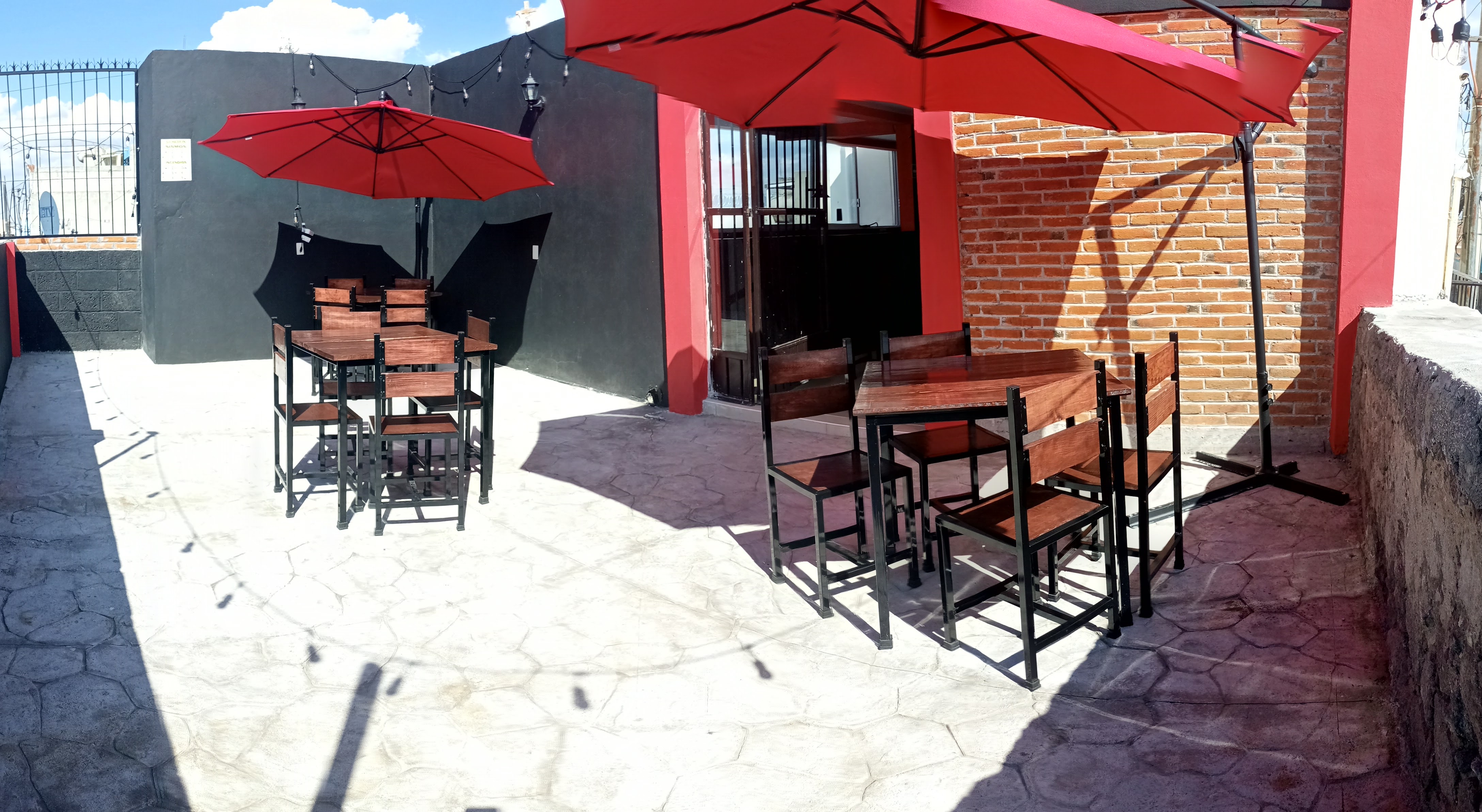 Toro Bravo Food & drinks image 1