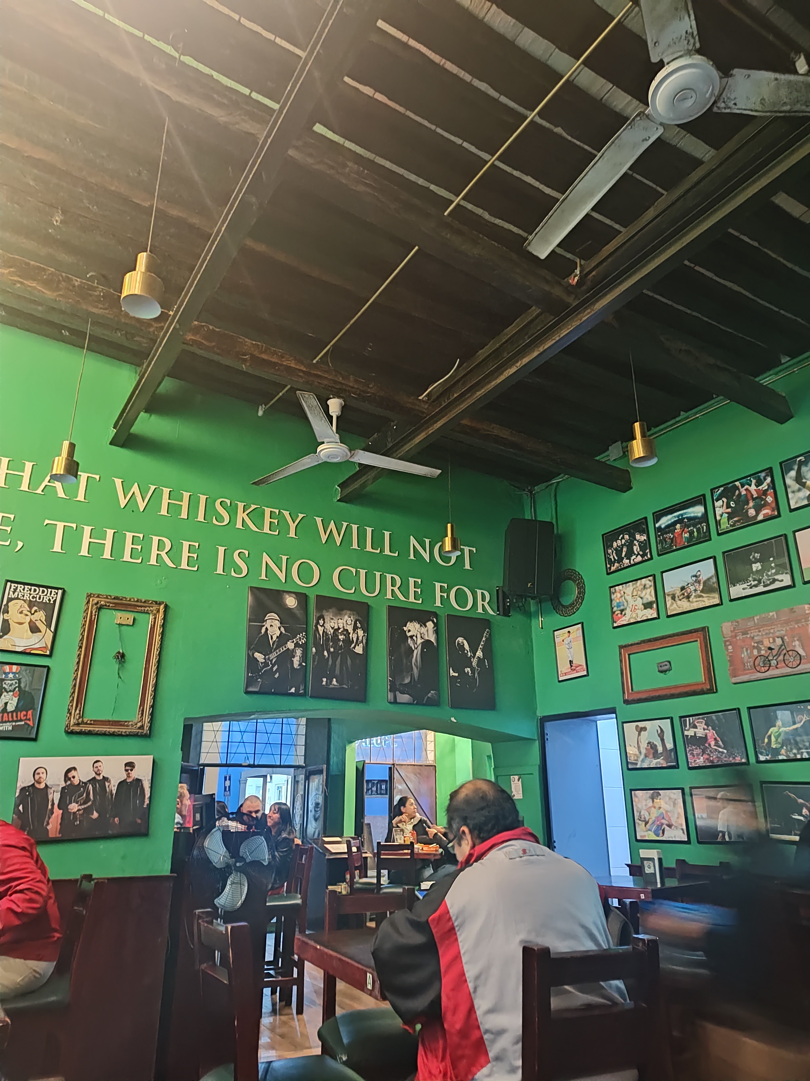 McCarthy´s Irish Pub image 4