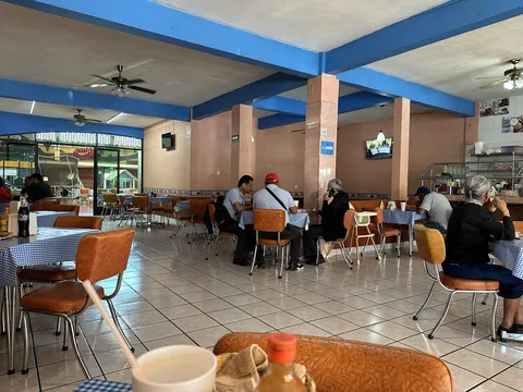 Los Pinitos image 3
