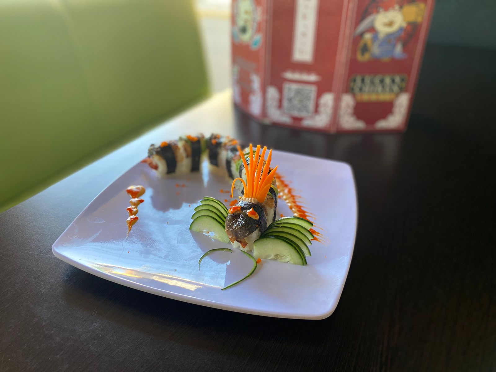 Lucky Chiken makis wings image 3