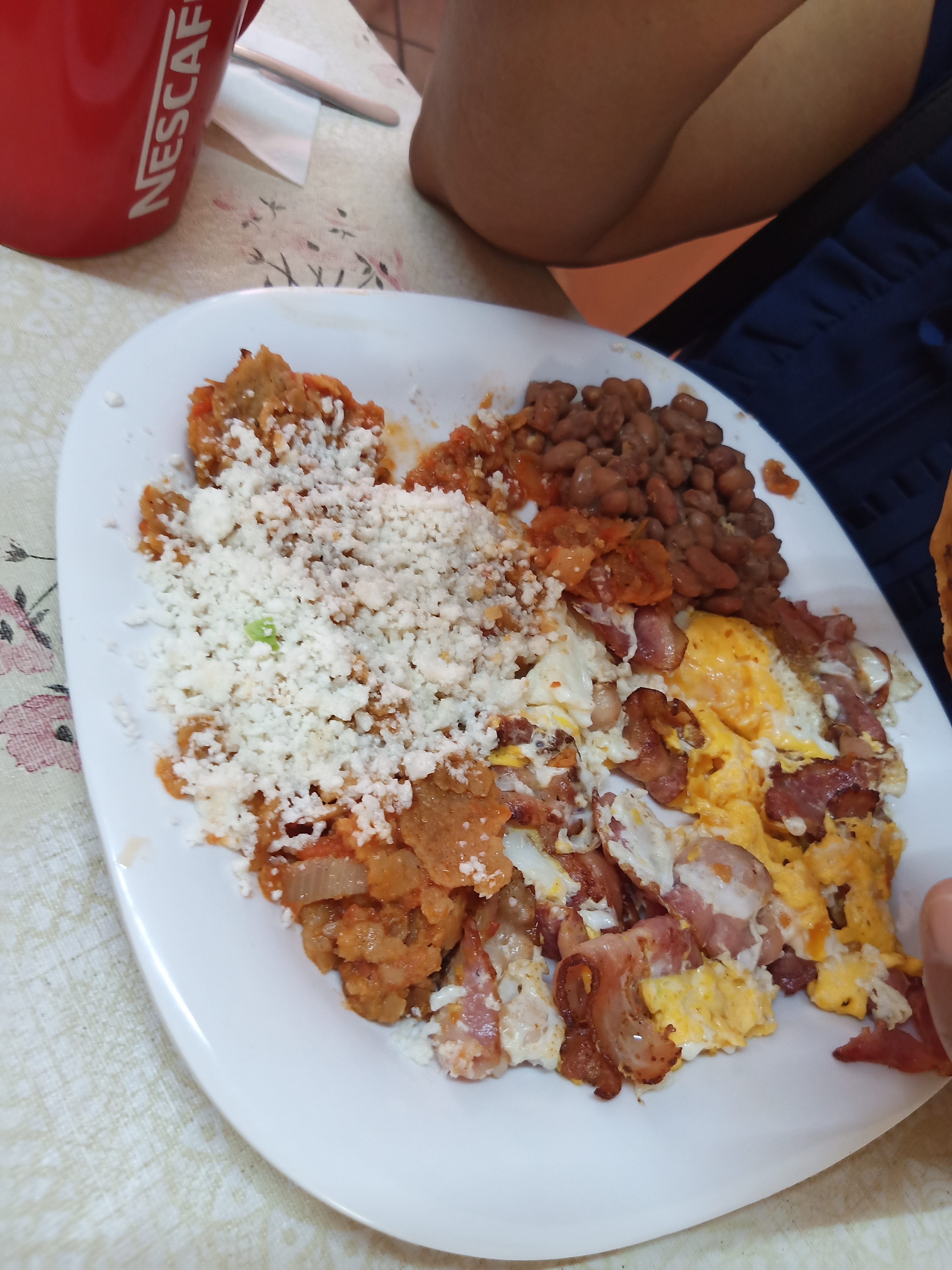 Loncheria Gaby image 8