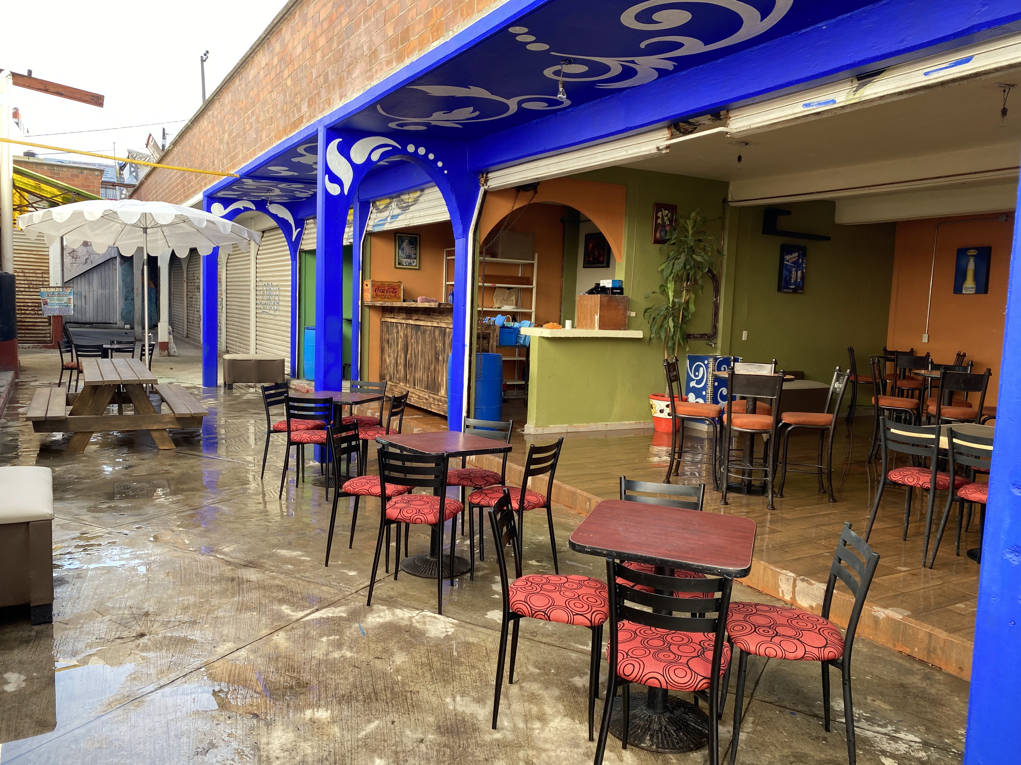 MERCADO VIEJO zona de comidas image 1