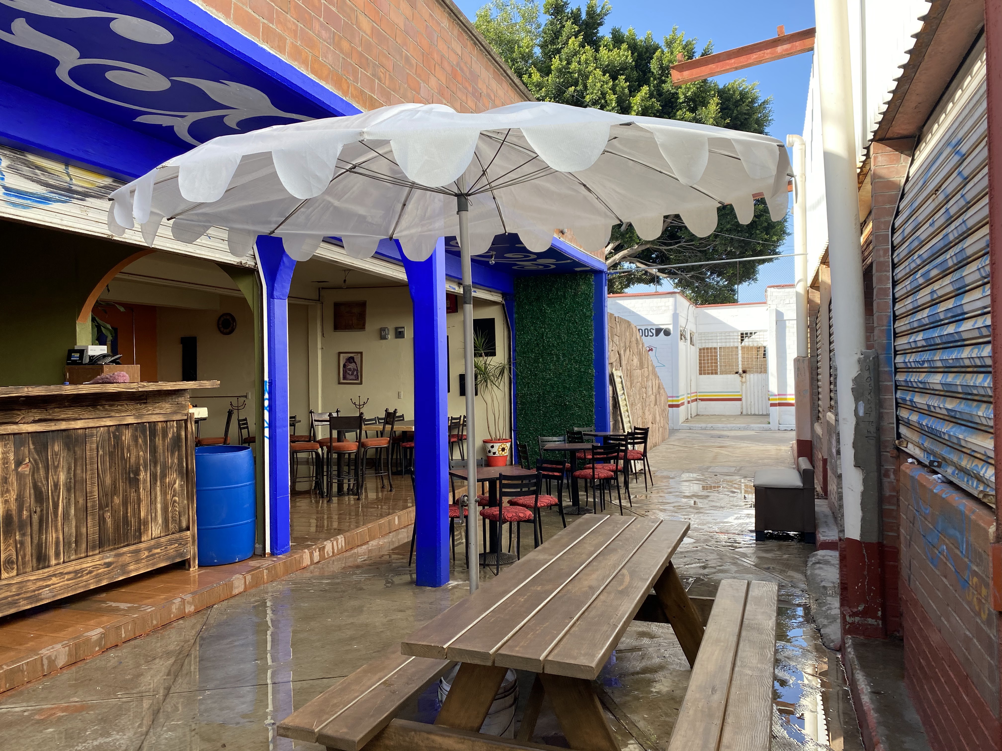 MERCADO VIEJO zona de comidas image 4