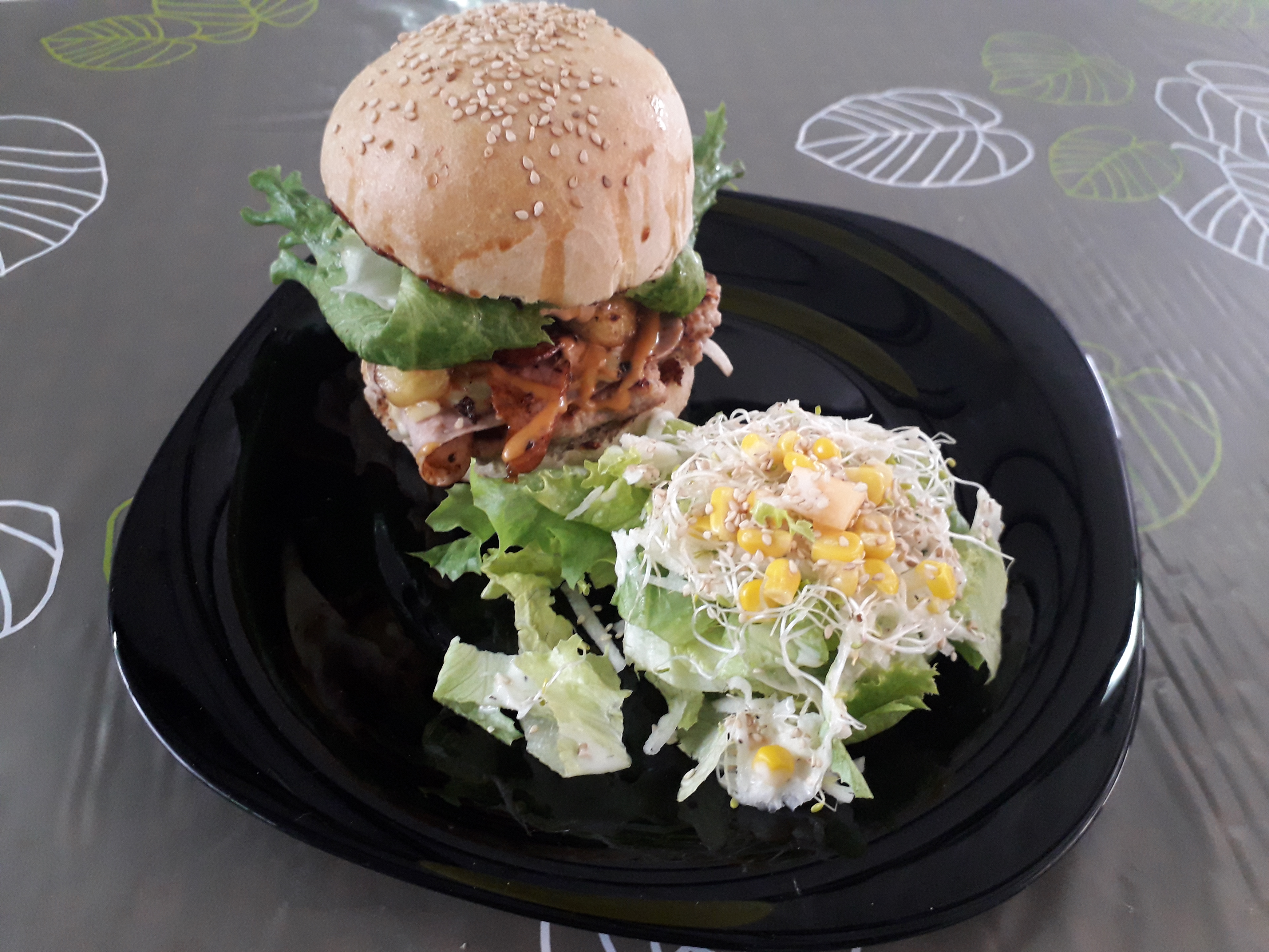 Zonna Verde Ensaladas Y Pastes image 5