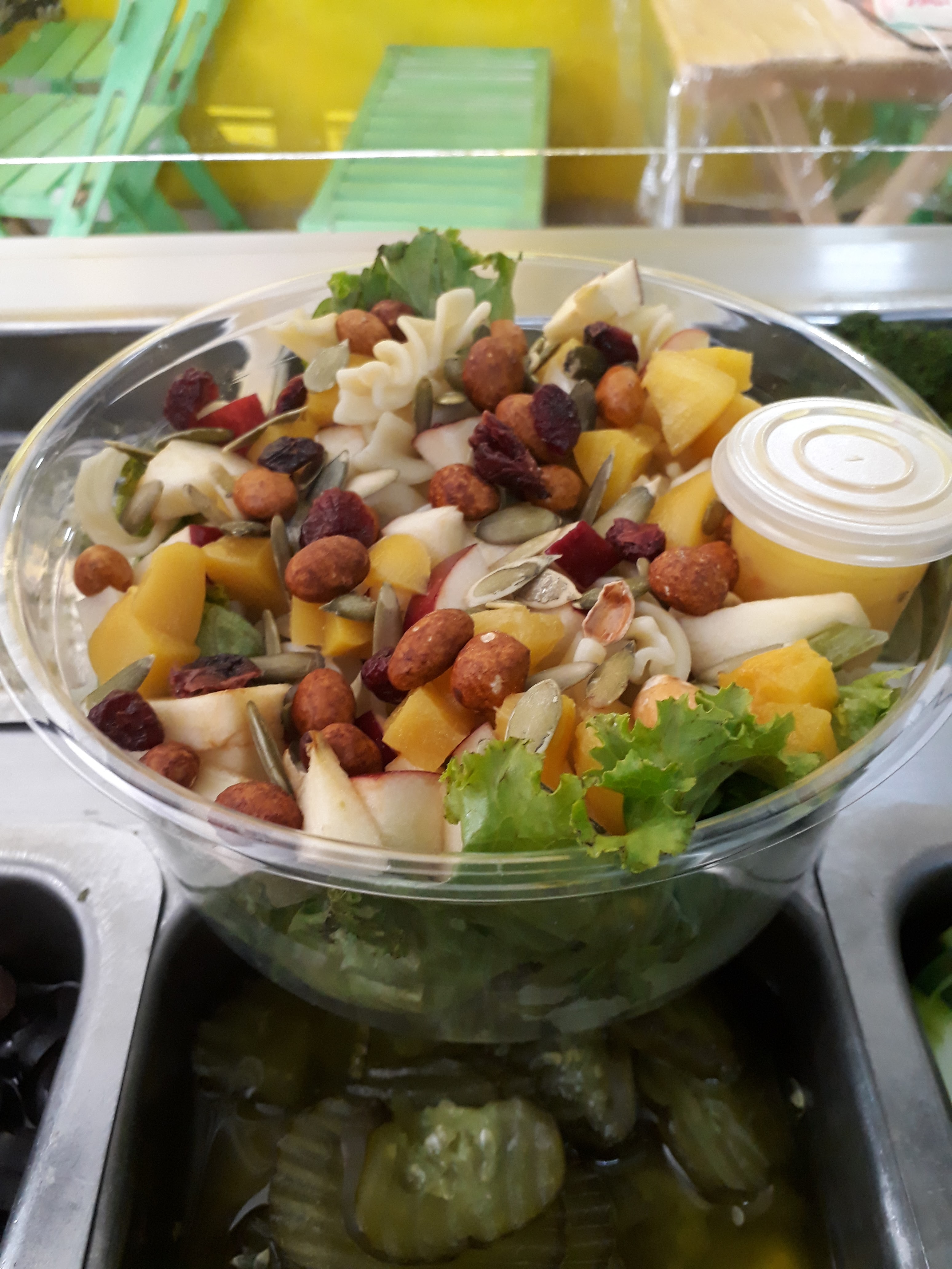 Zonna Verde Ensaladas Y Pastes image 6