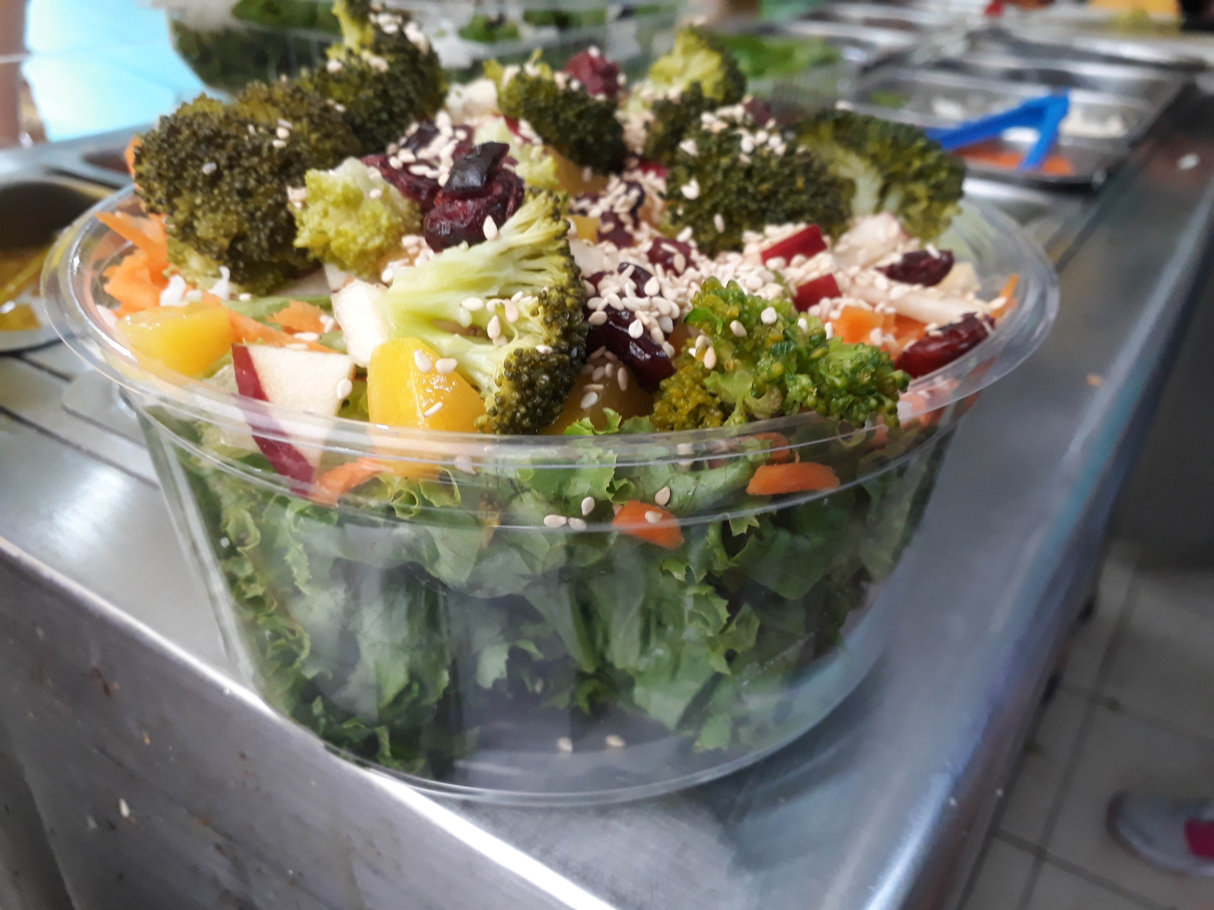 Zonna Verde Ensaladas Y Pastes image 9