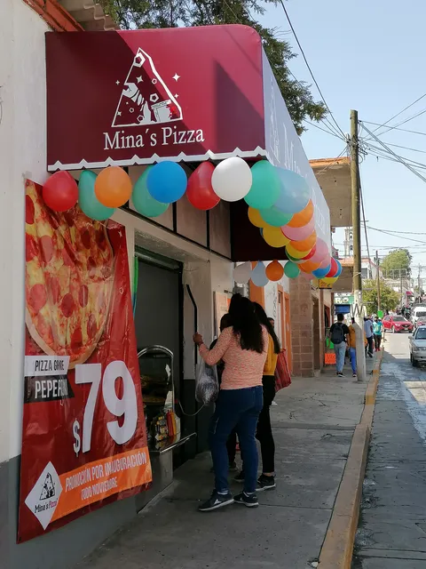 Mina's Pizza Teoloyucan image 1