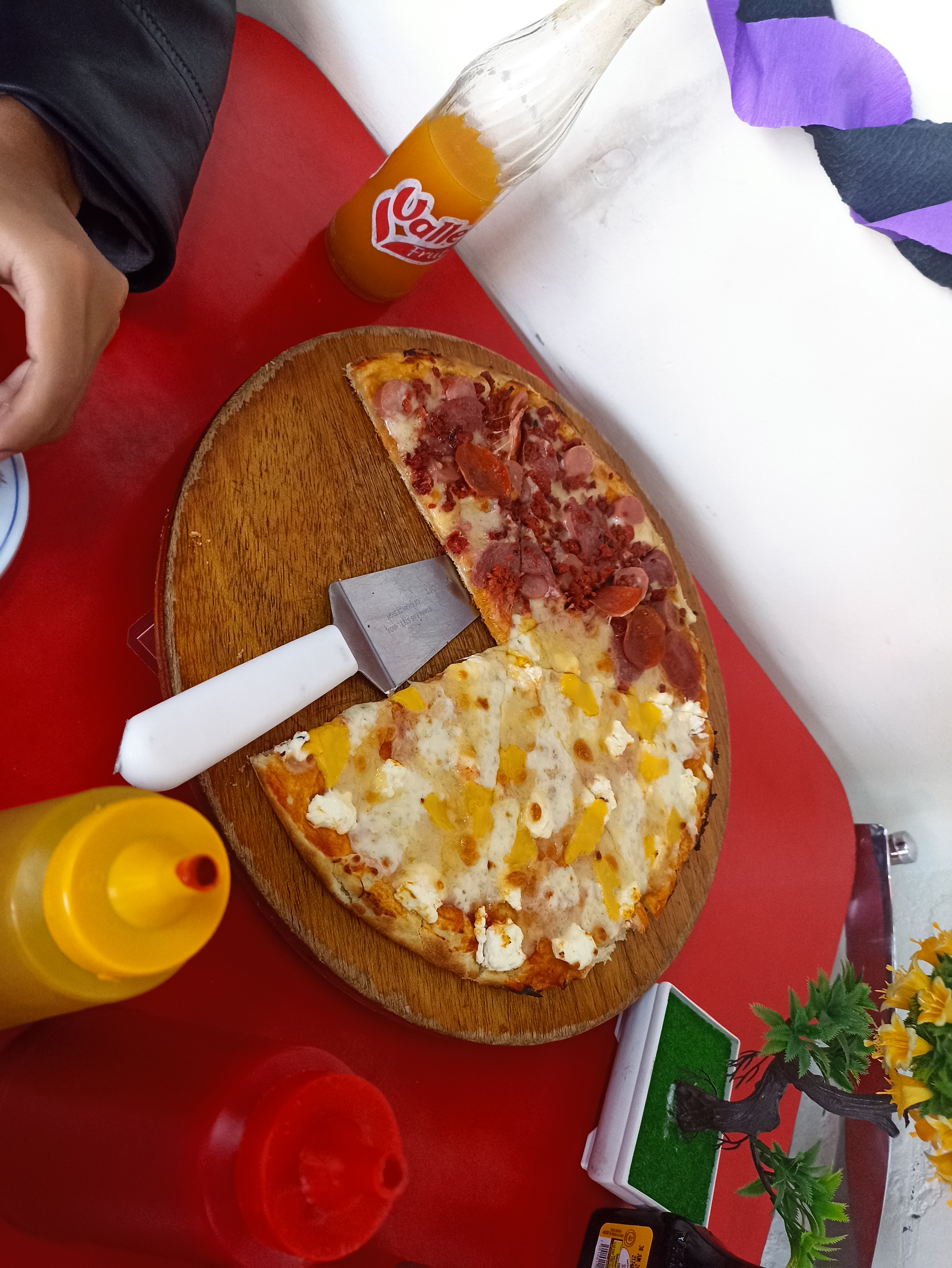 Mina's Pizza Teoloyucan image 6