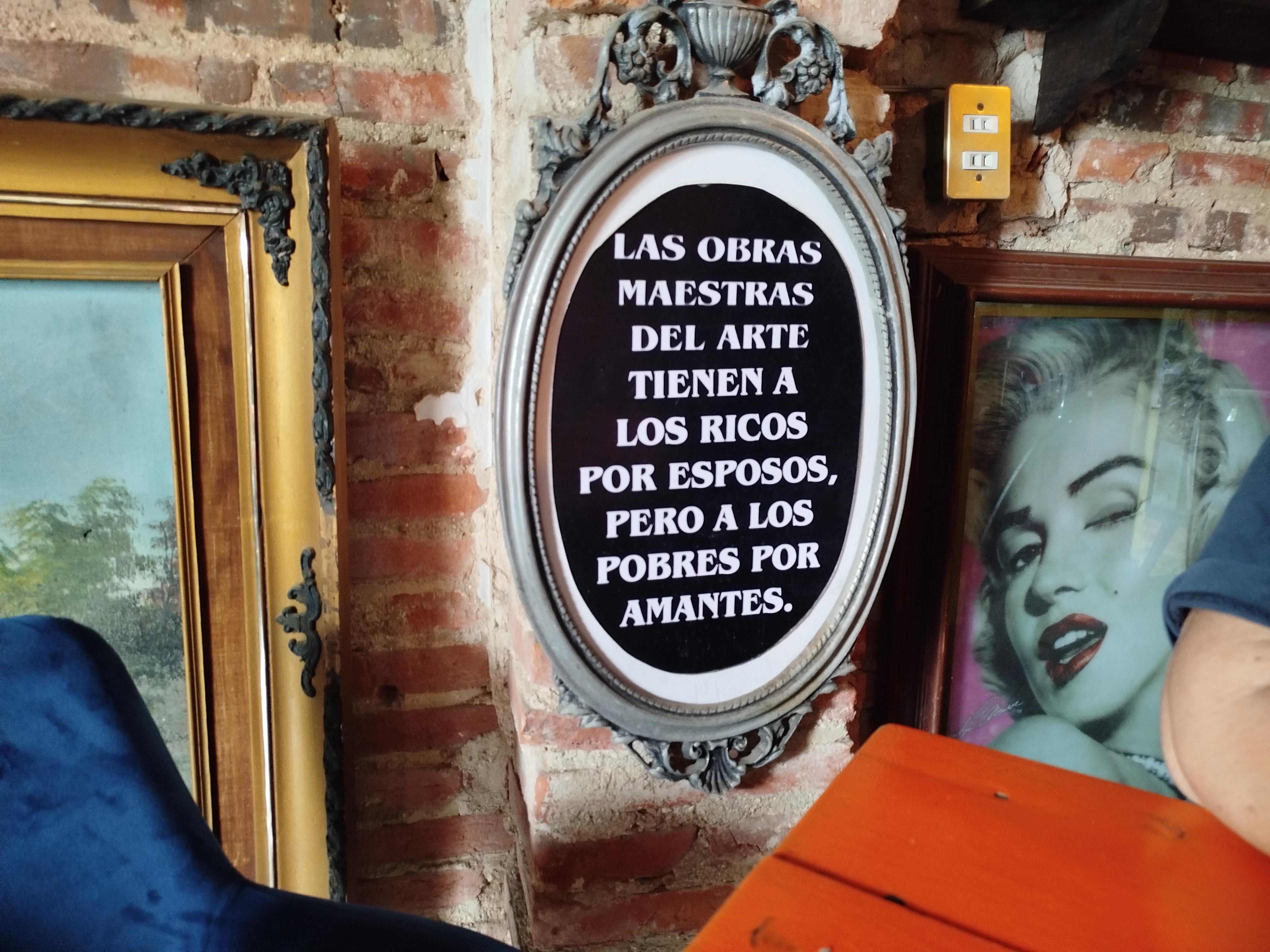 Republika Café image 8