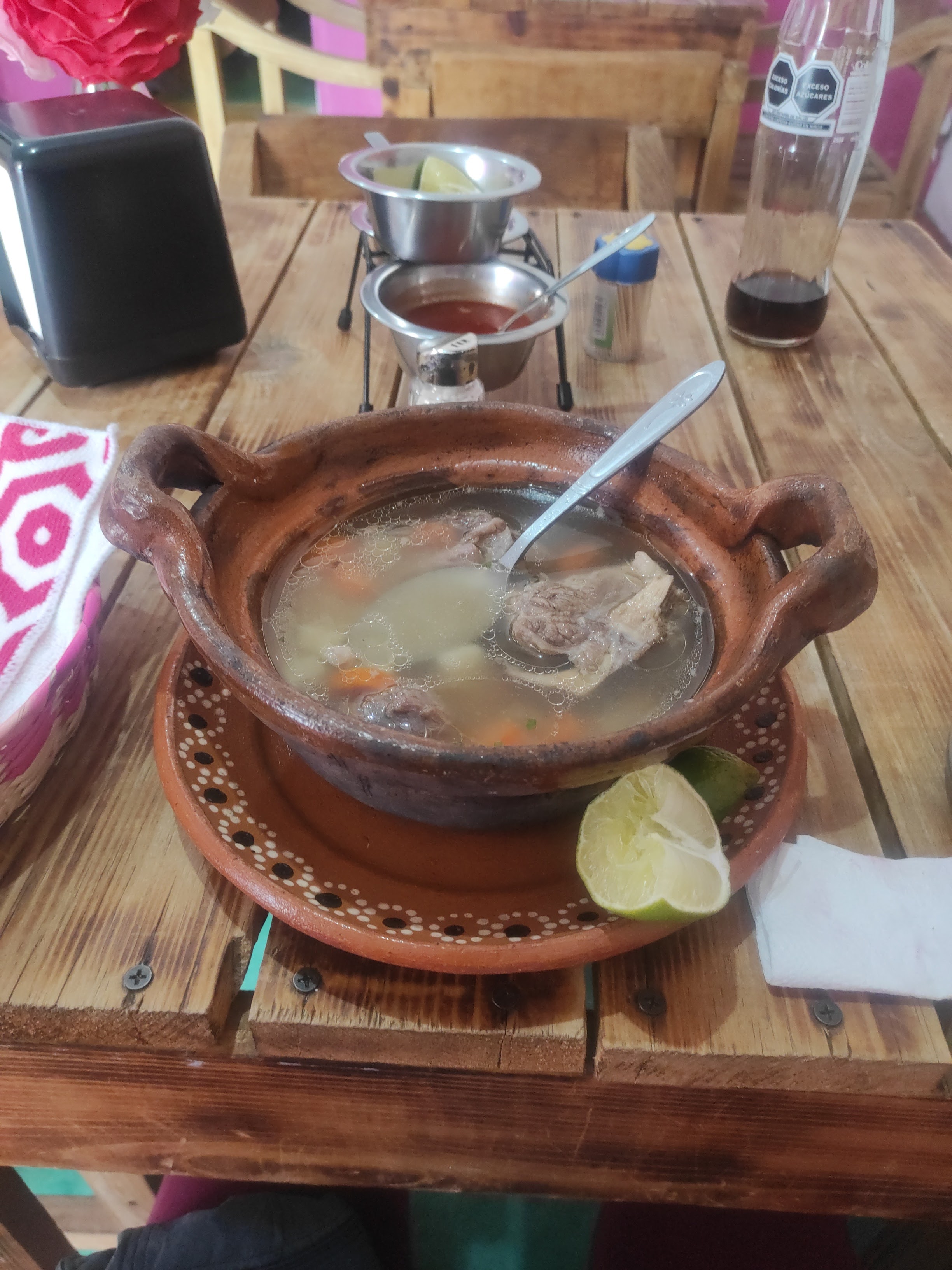 SABORes La Caldería image 2