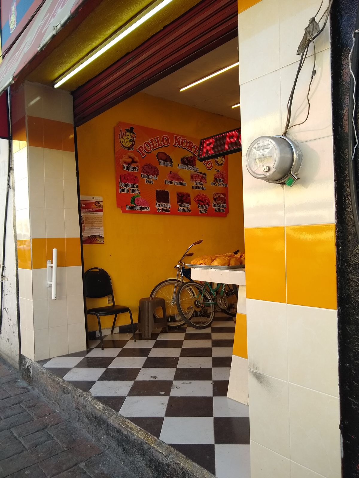 Pollería Damayani image 1