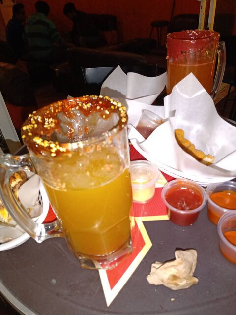 Barrakuda Wings And Beer image 2