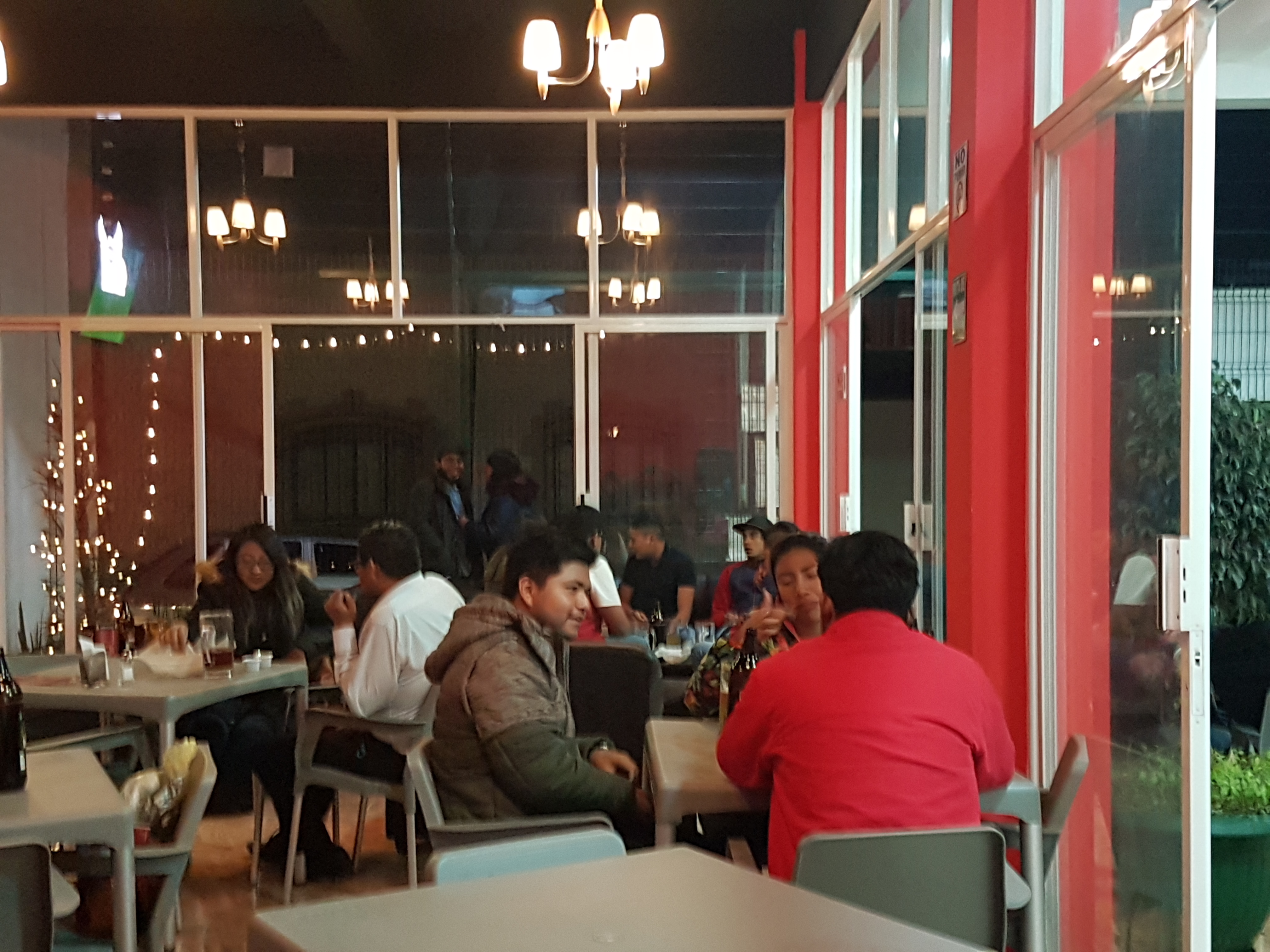 Barrakuda Wings And Beer image 9