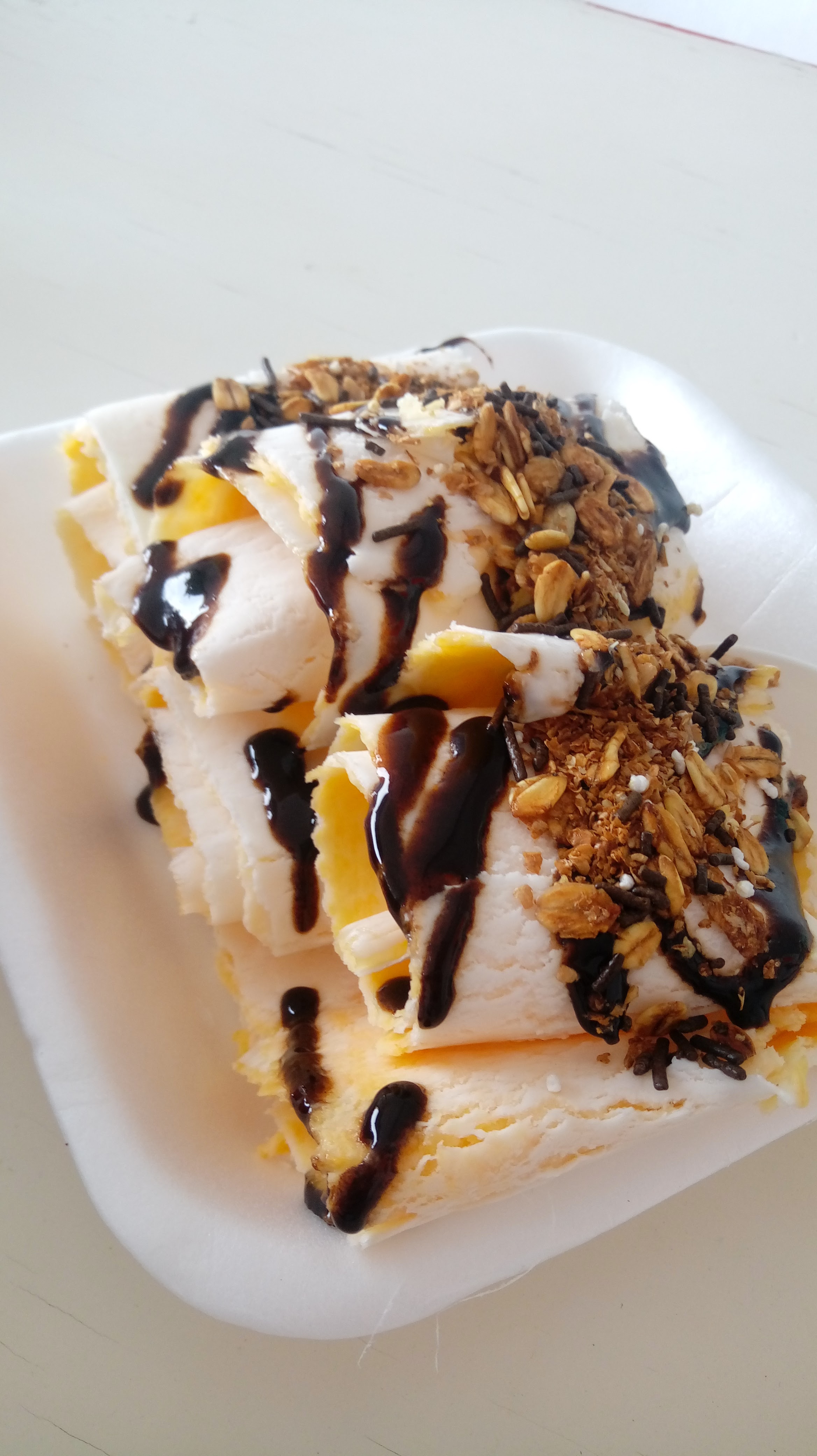 DELICREAM ROLLS image 6