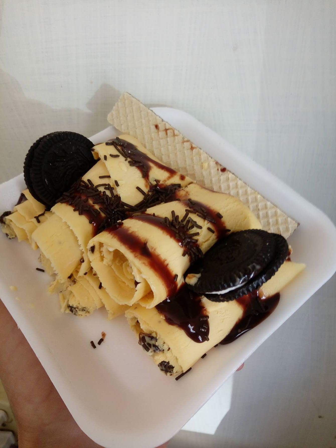 DELICREAM ROLLS image 8