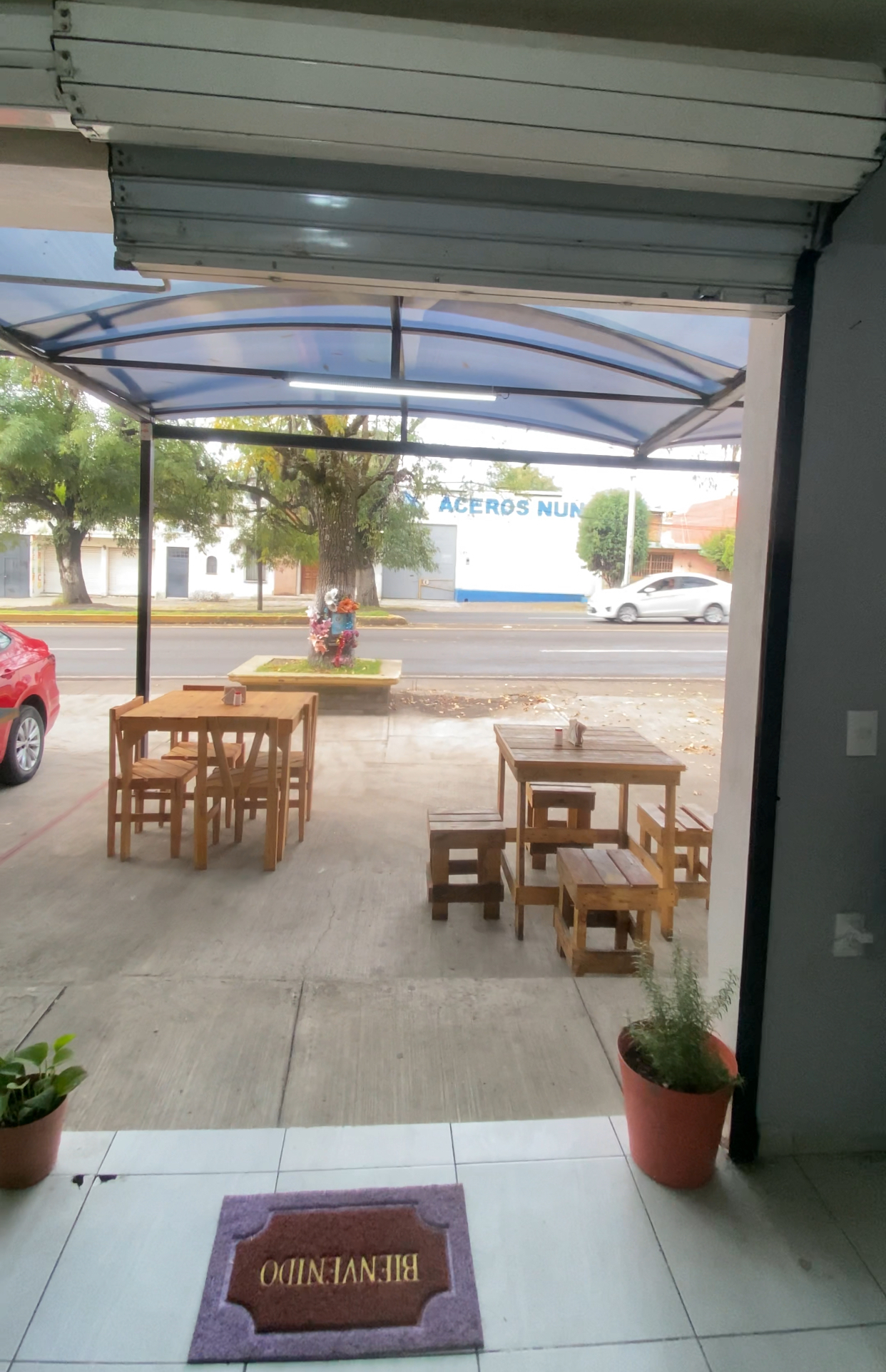 La Esquinita image 1