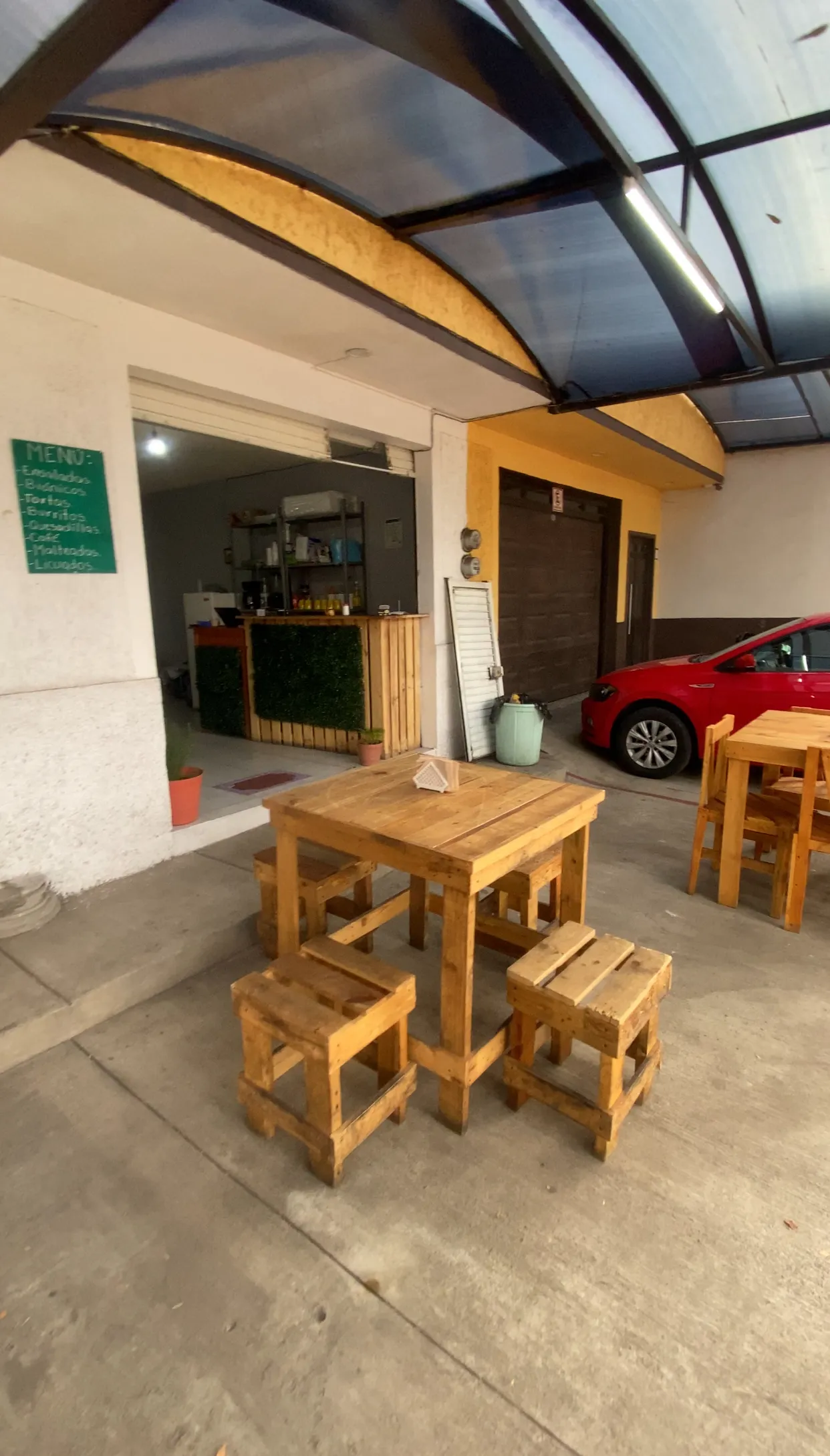 La Esquinita image 6