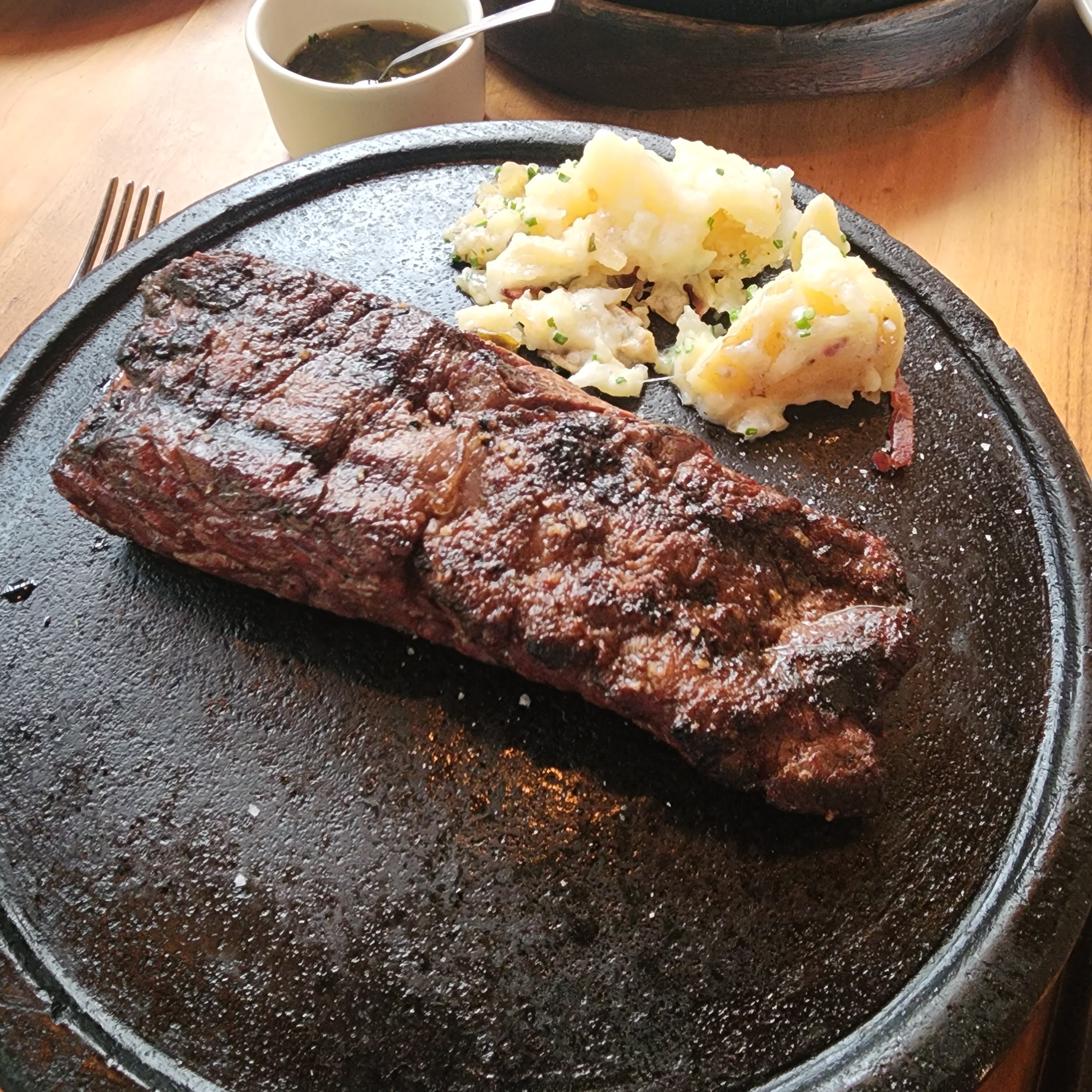 Dante Brasa y Fuego image 3