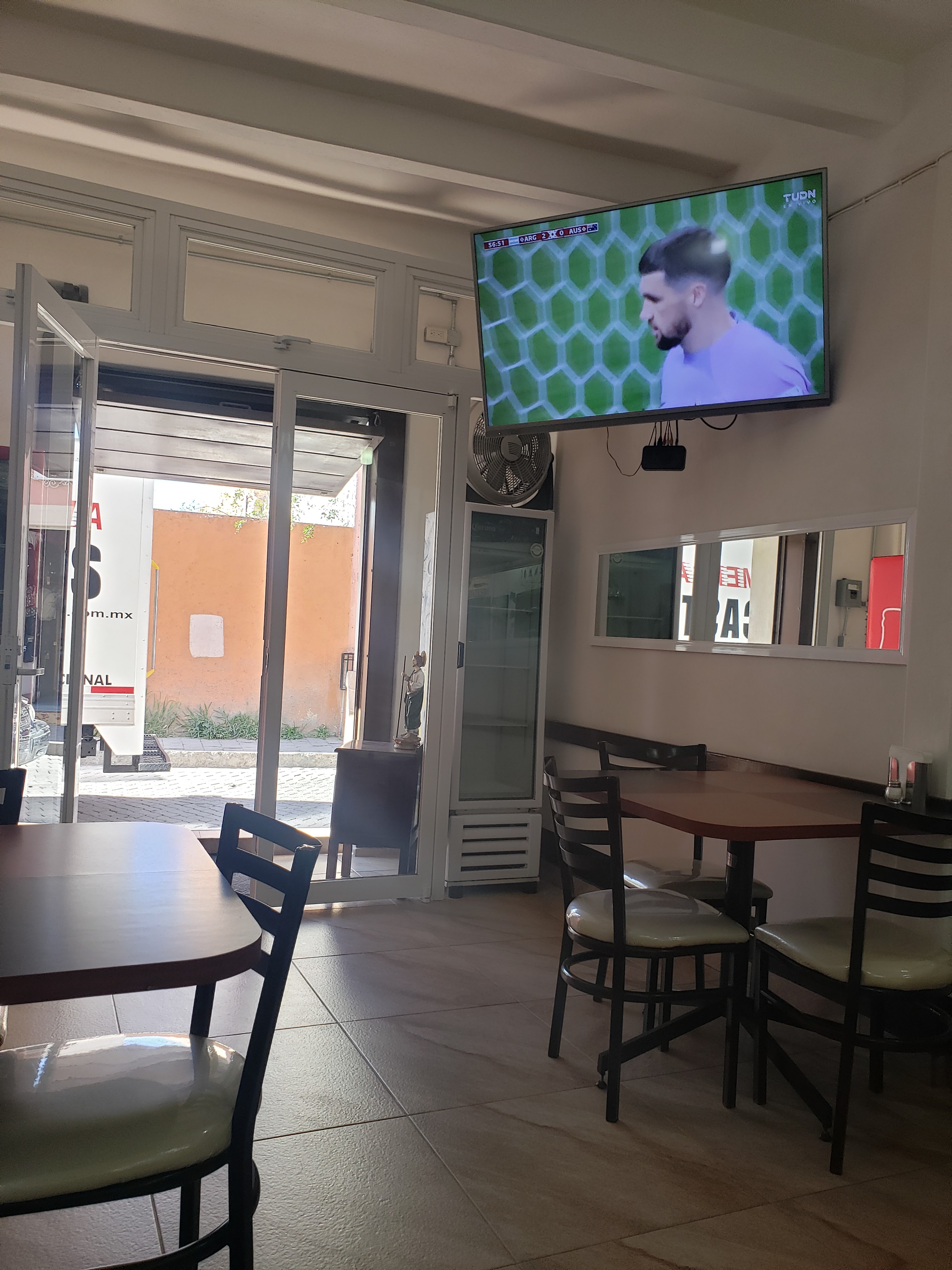 BRAVO'S RESTAURANTE image 2