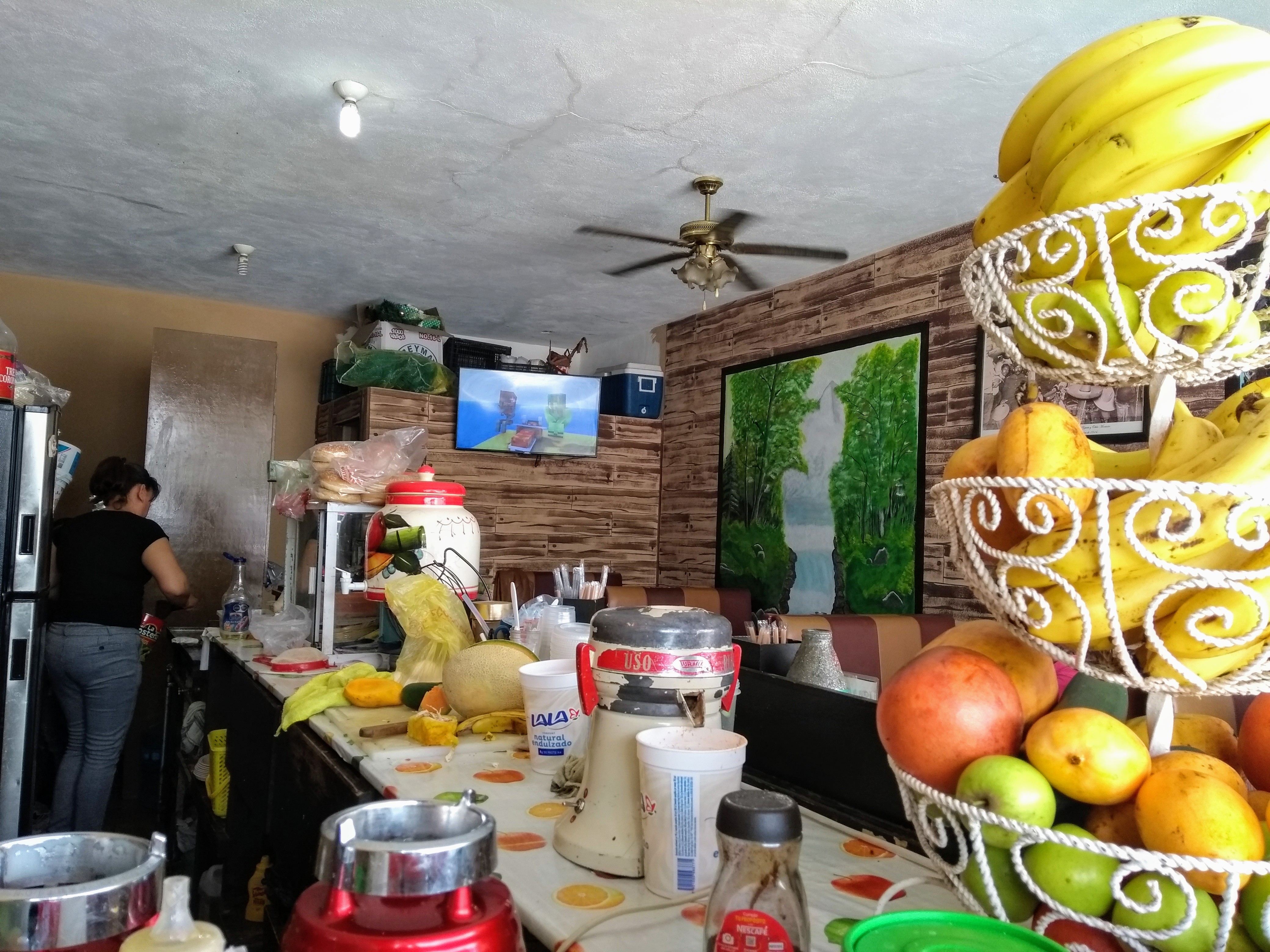 Lonchería Ferrocarril image 7