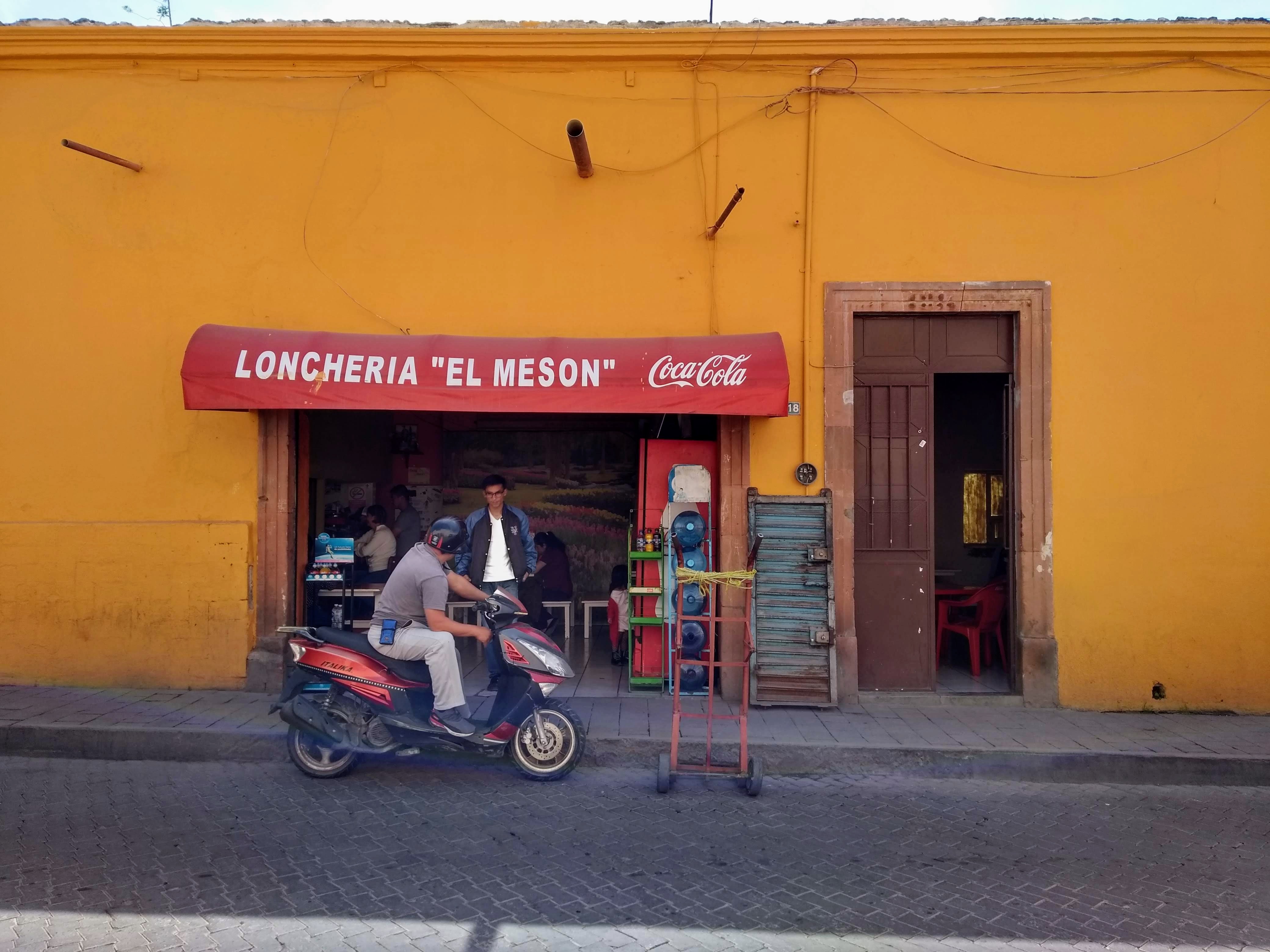 El Mesón Lonchería image 3