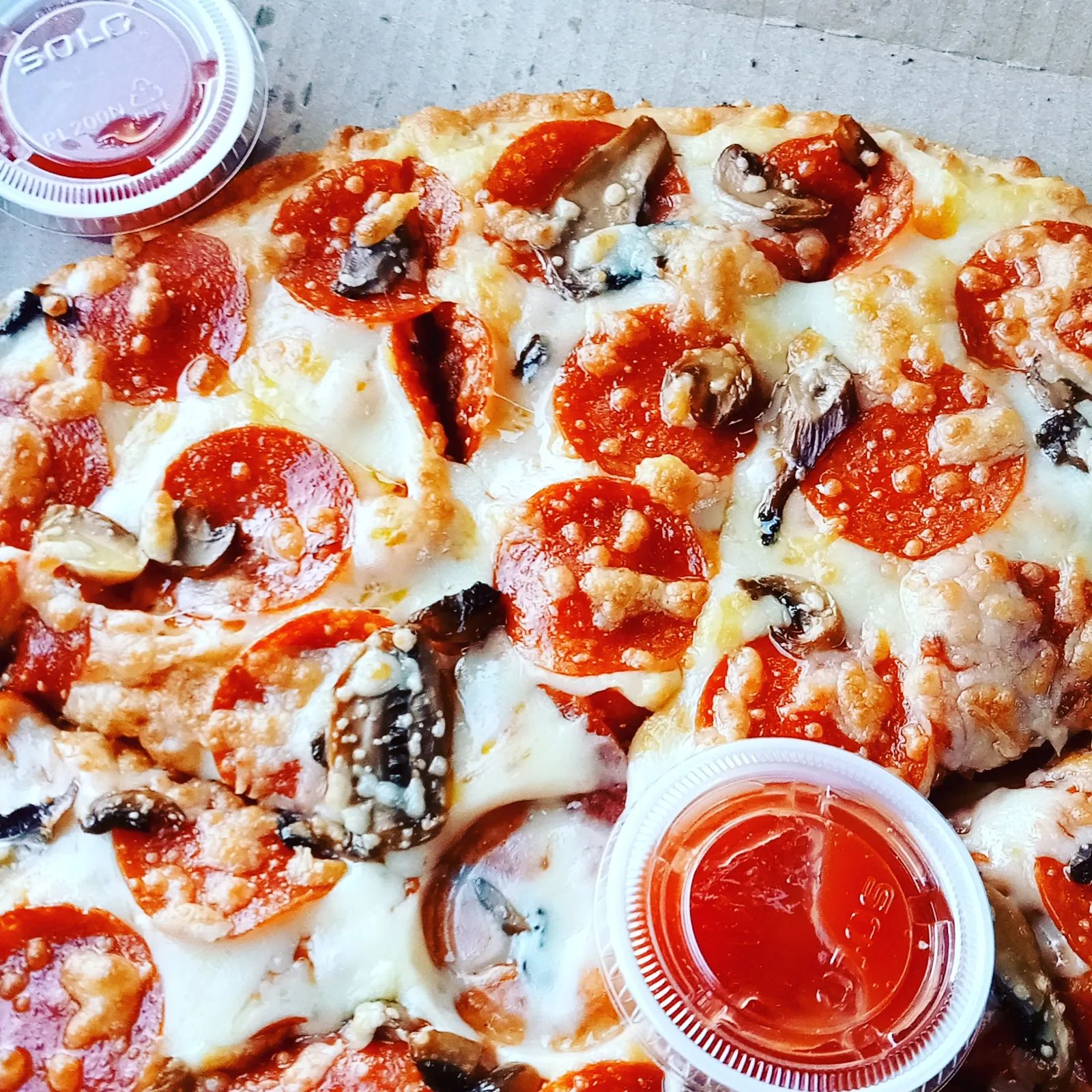 Monos Pizza image 10