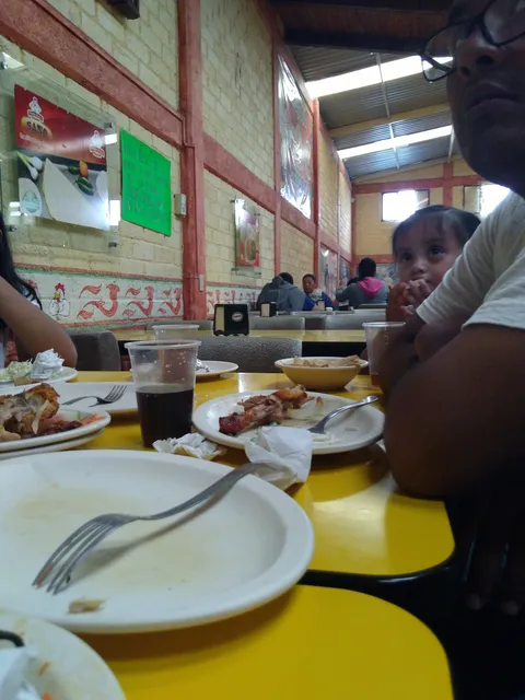 Pollo Feliz image 6