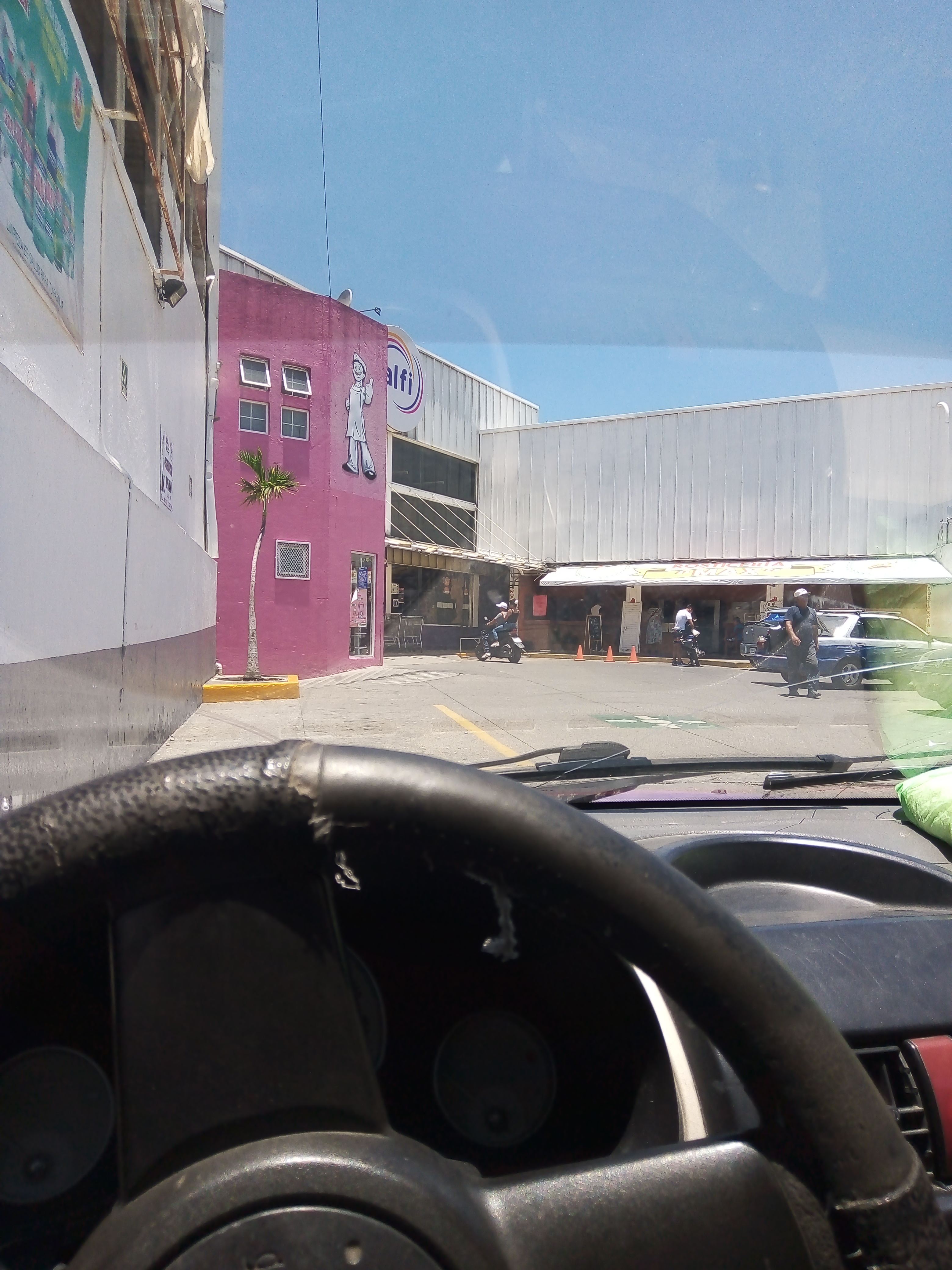 Rosticería Max image 2