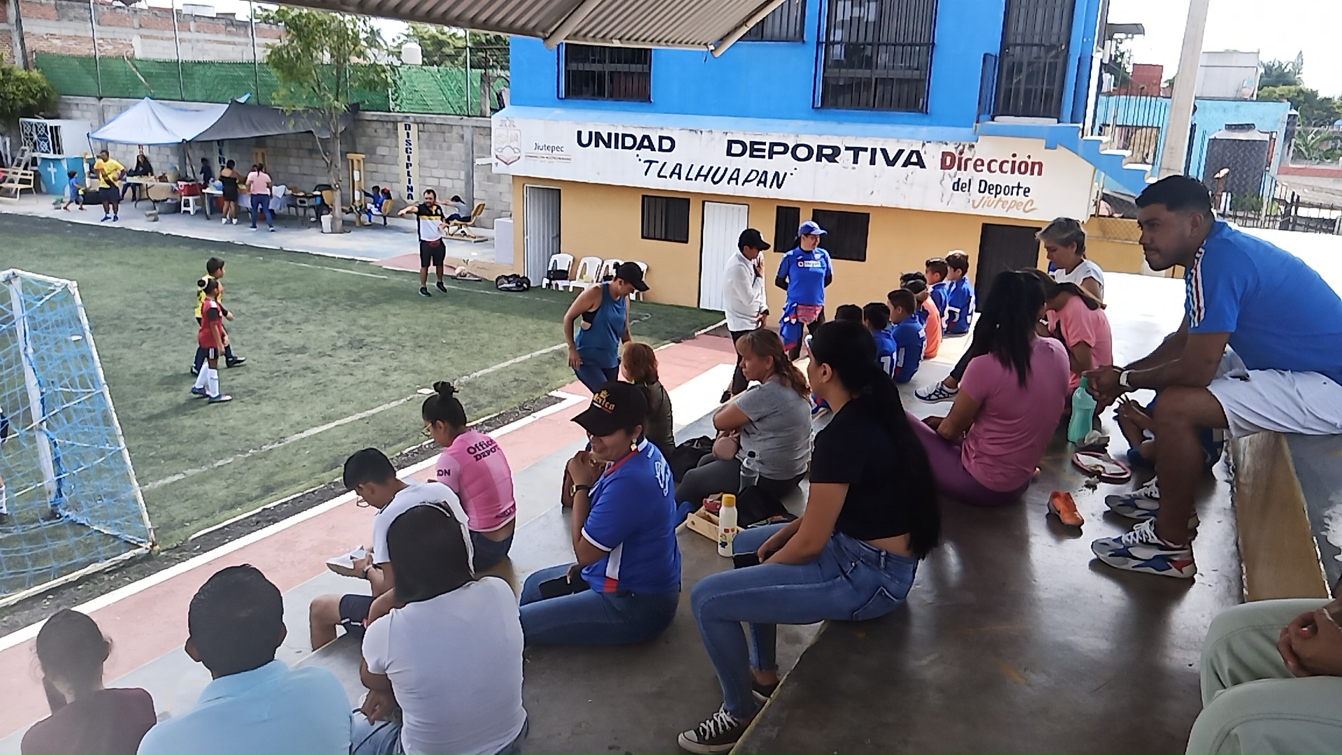 Rosticería Max image 7