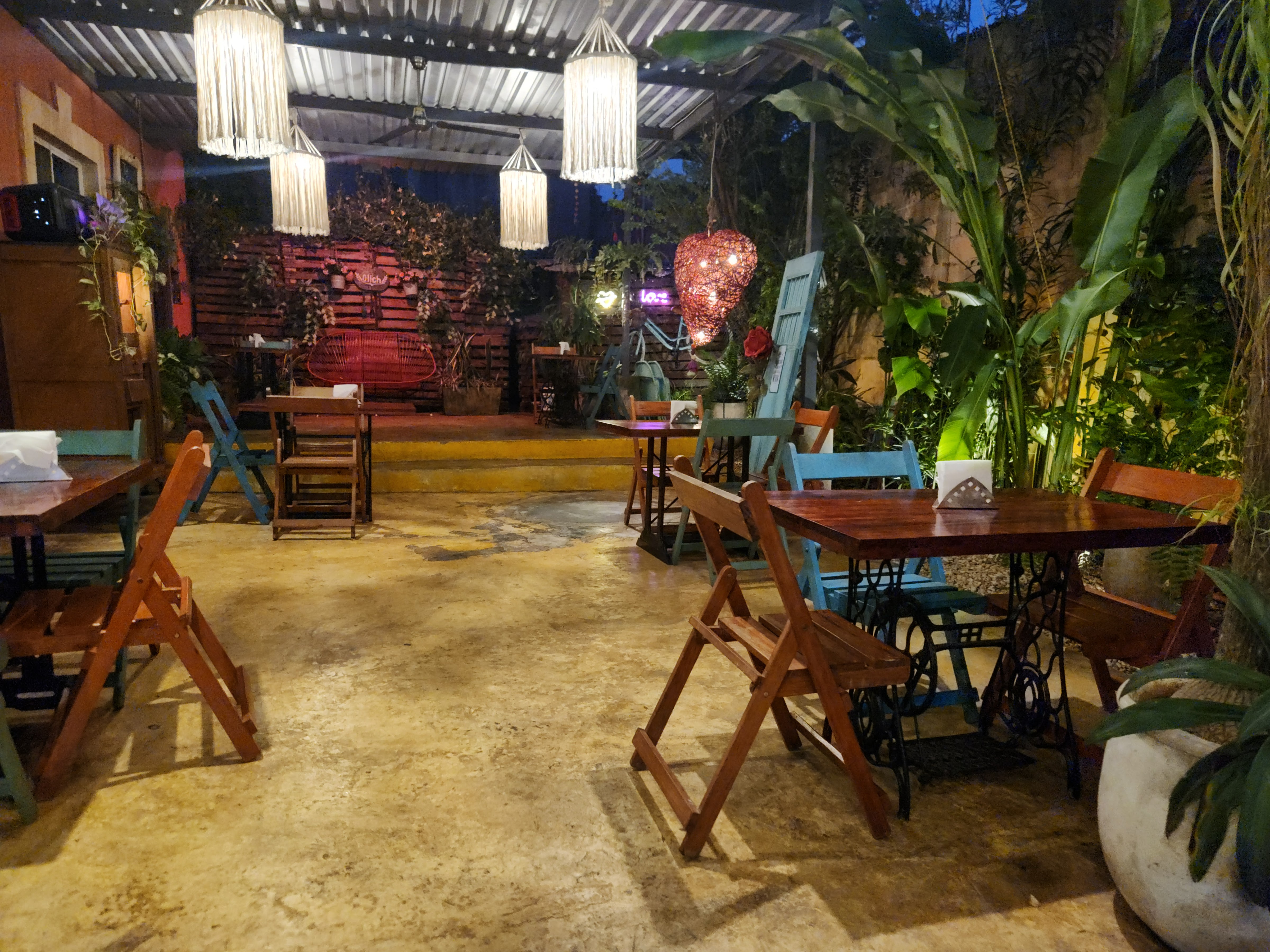 Loncheria Olich image 5