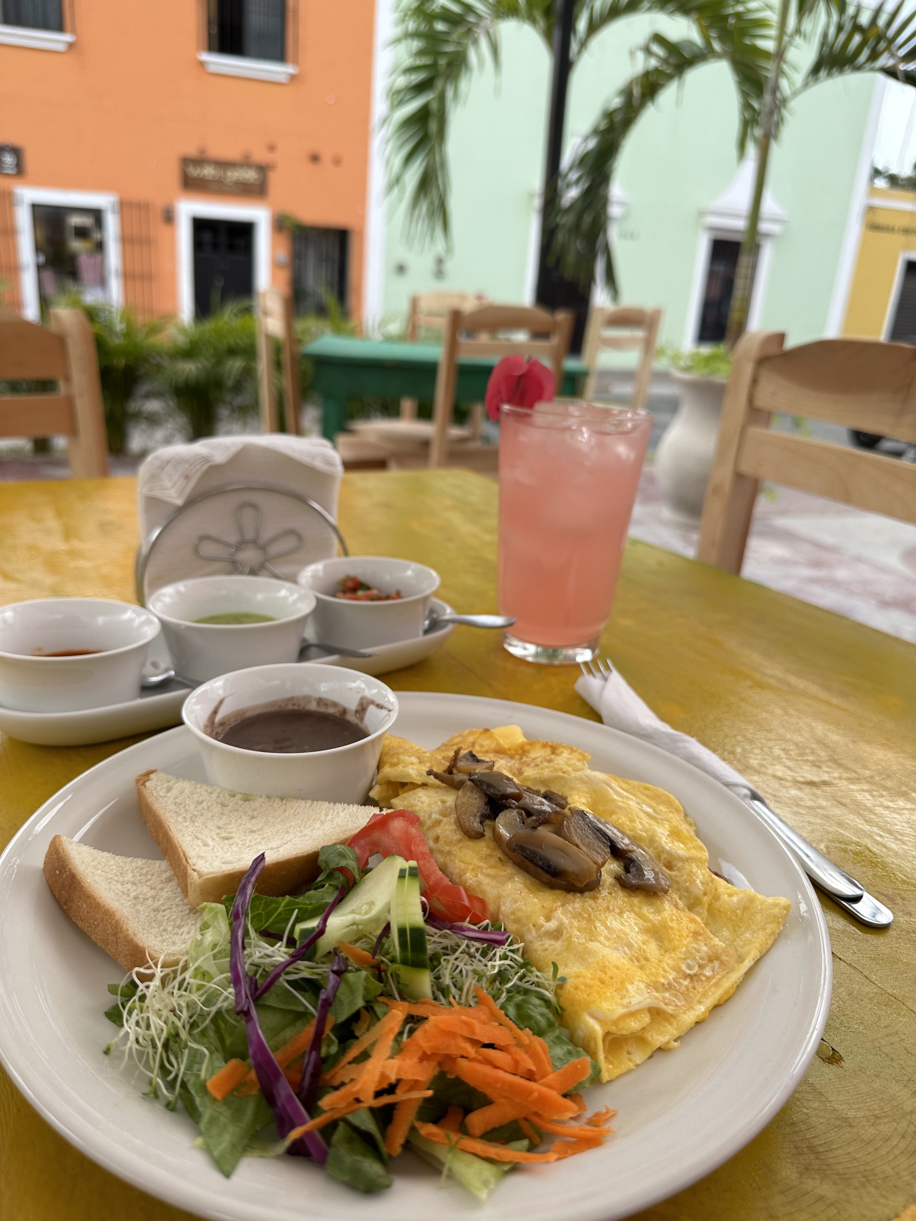 La Escaramuza Restaurant image 2