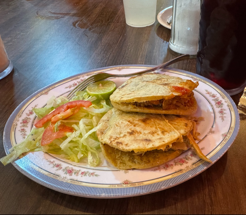 Gordolele Restaurant image 3