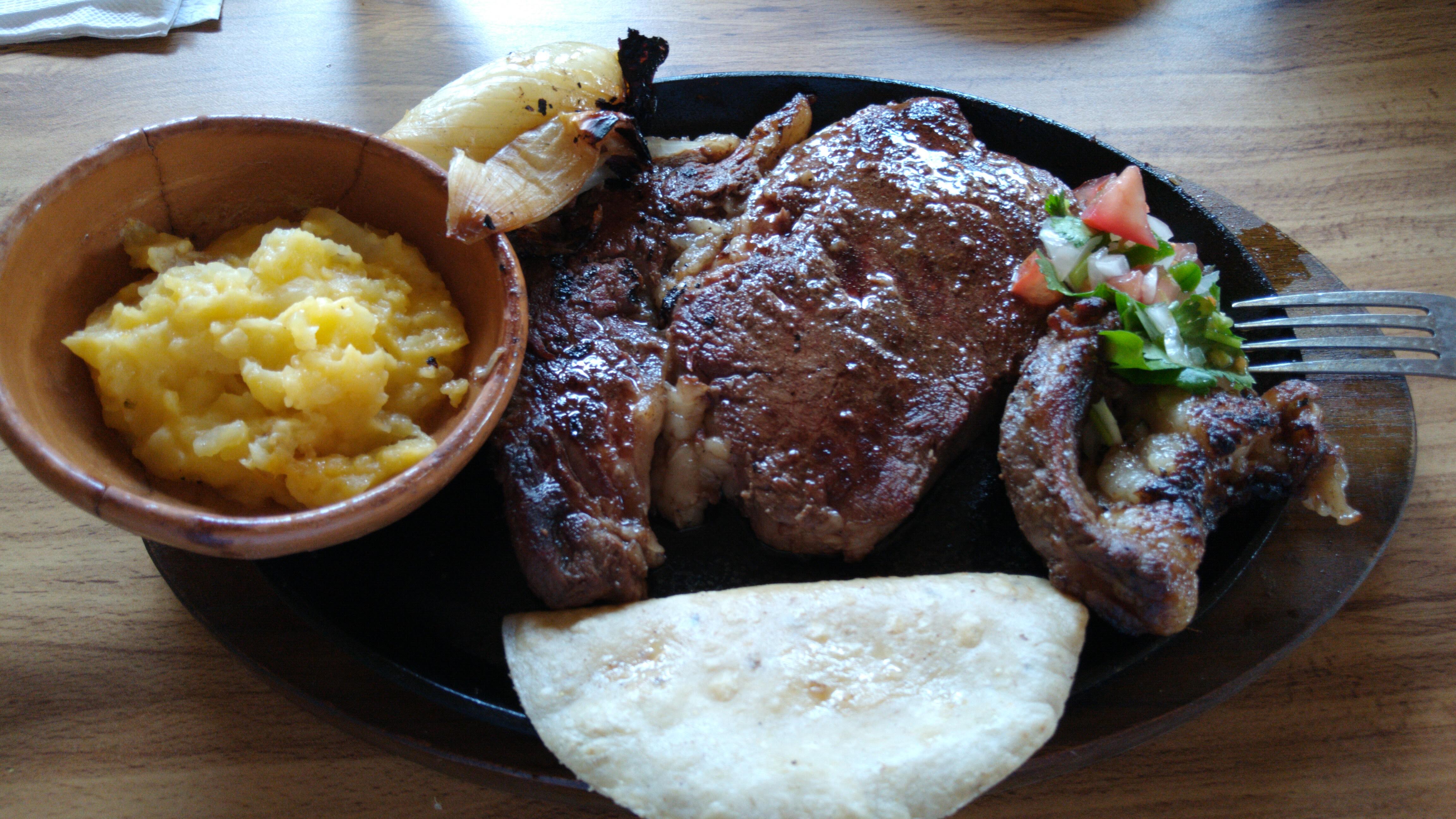 Césars Restaurant image 3