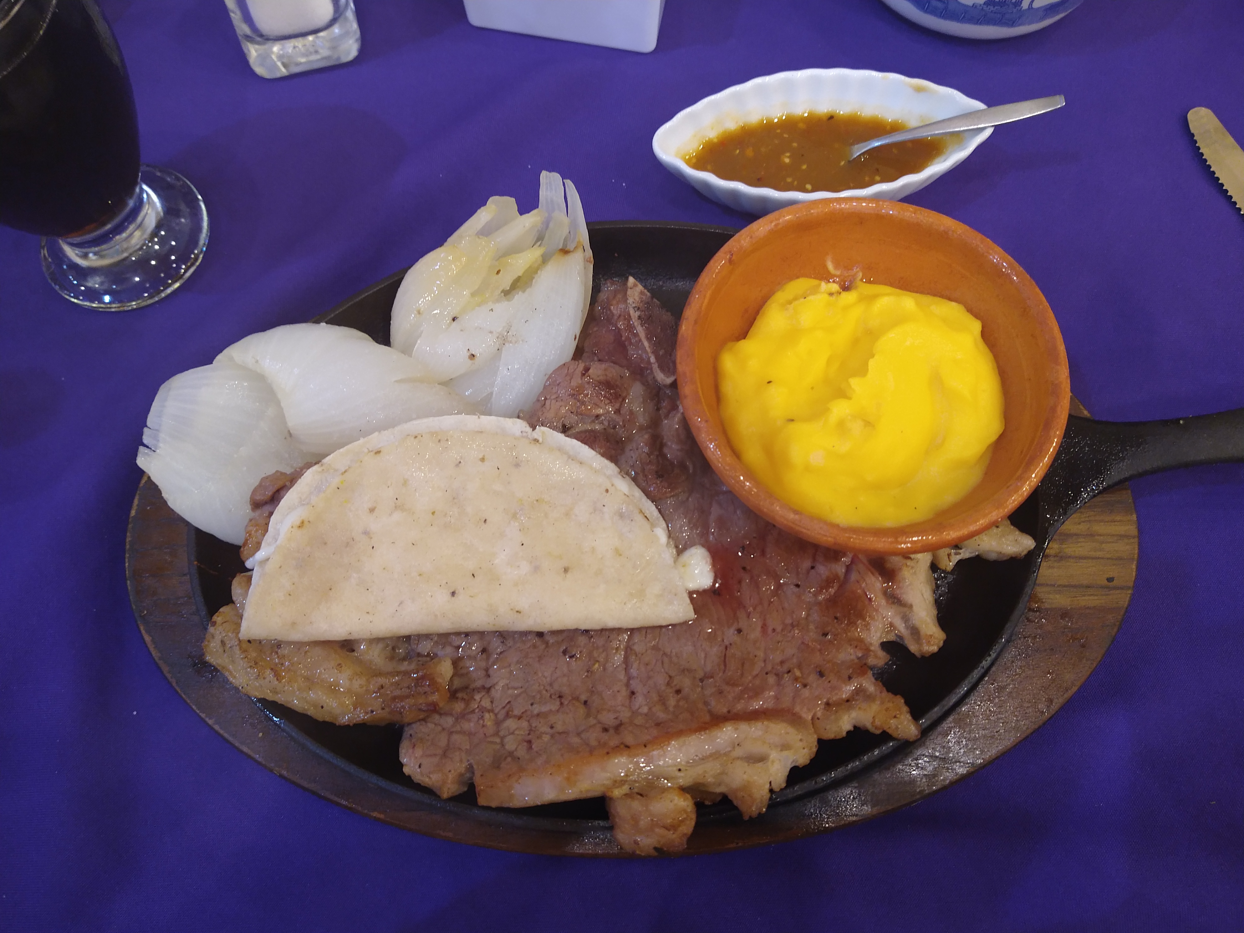 Césars Restaurant image 5