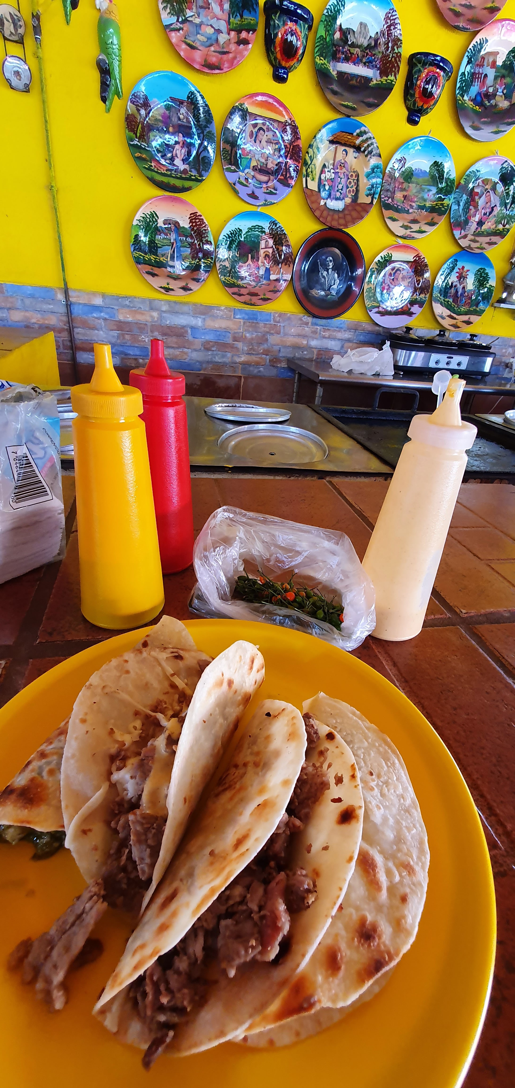 Los Mandilones image 2