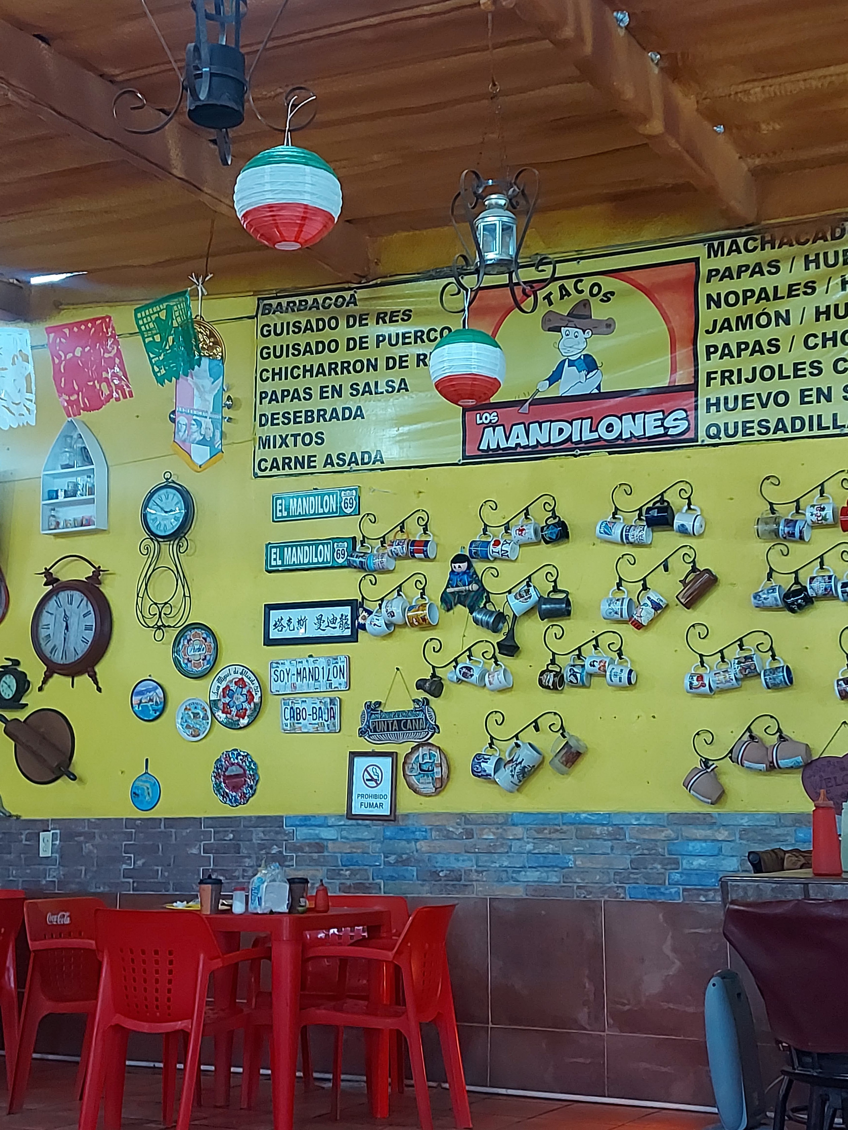 Los Mandilones image 4