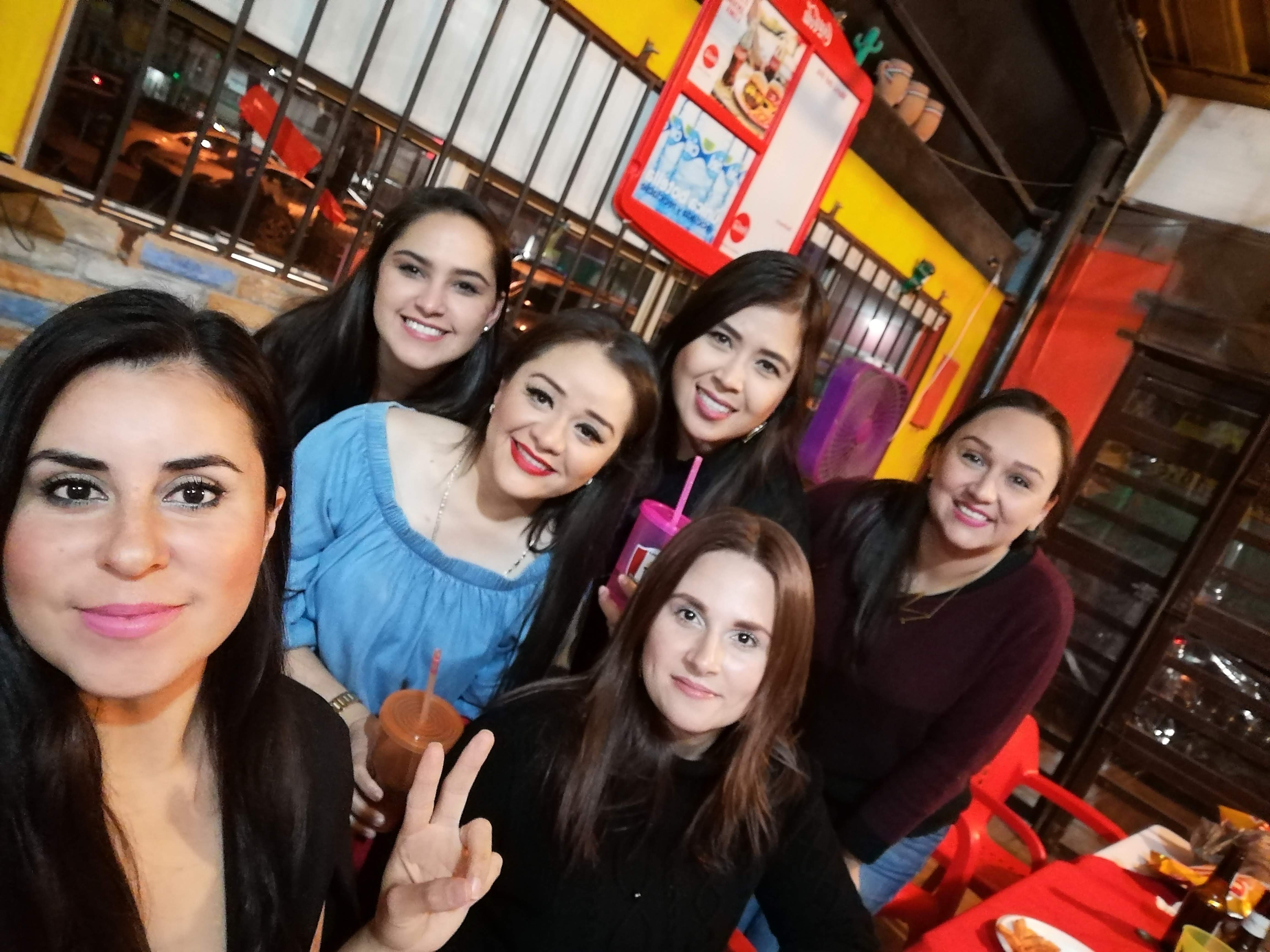 Los Mandilones image 10