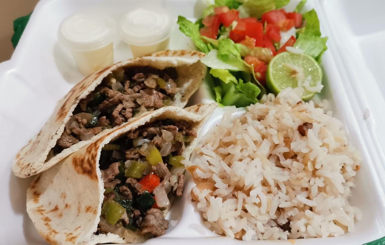 EL COMALITO Comida Casera image 7