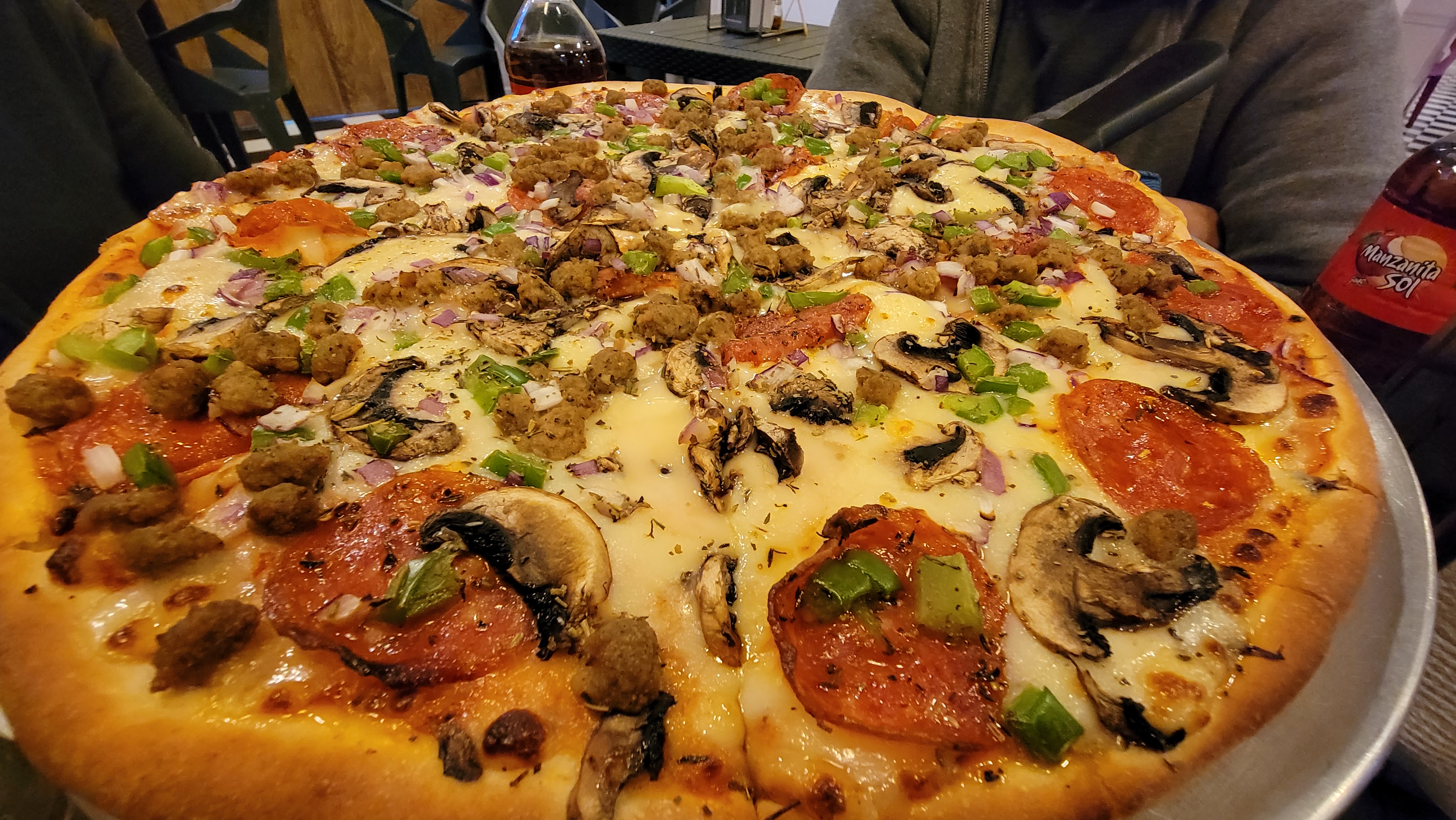 Fanáticos PIZZA image 2