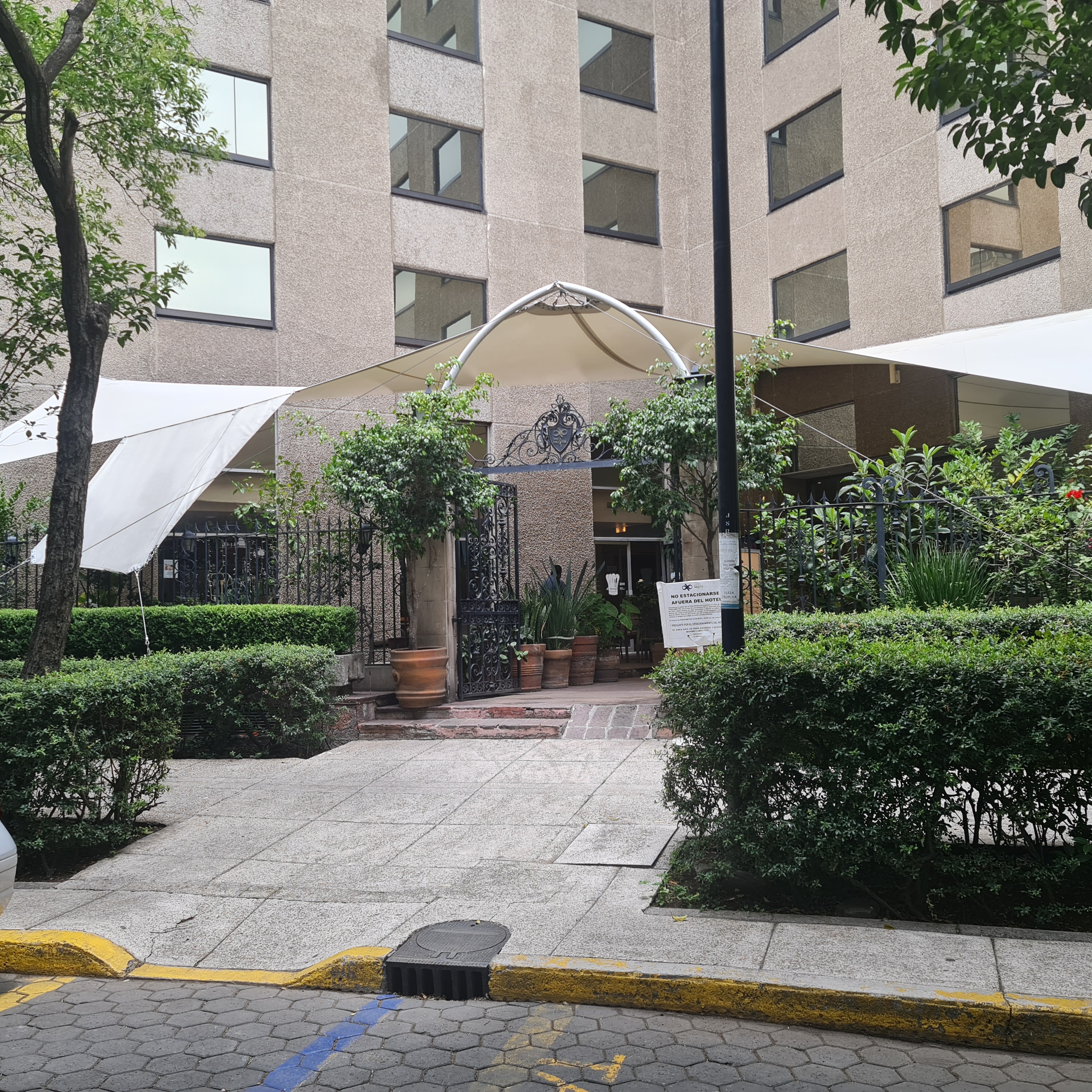 Rio Diecisiete RESTAURANTE image 5